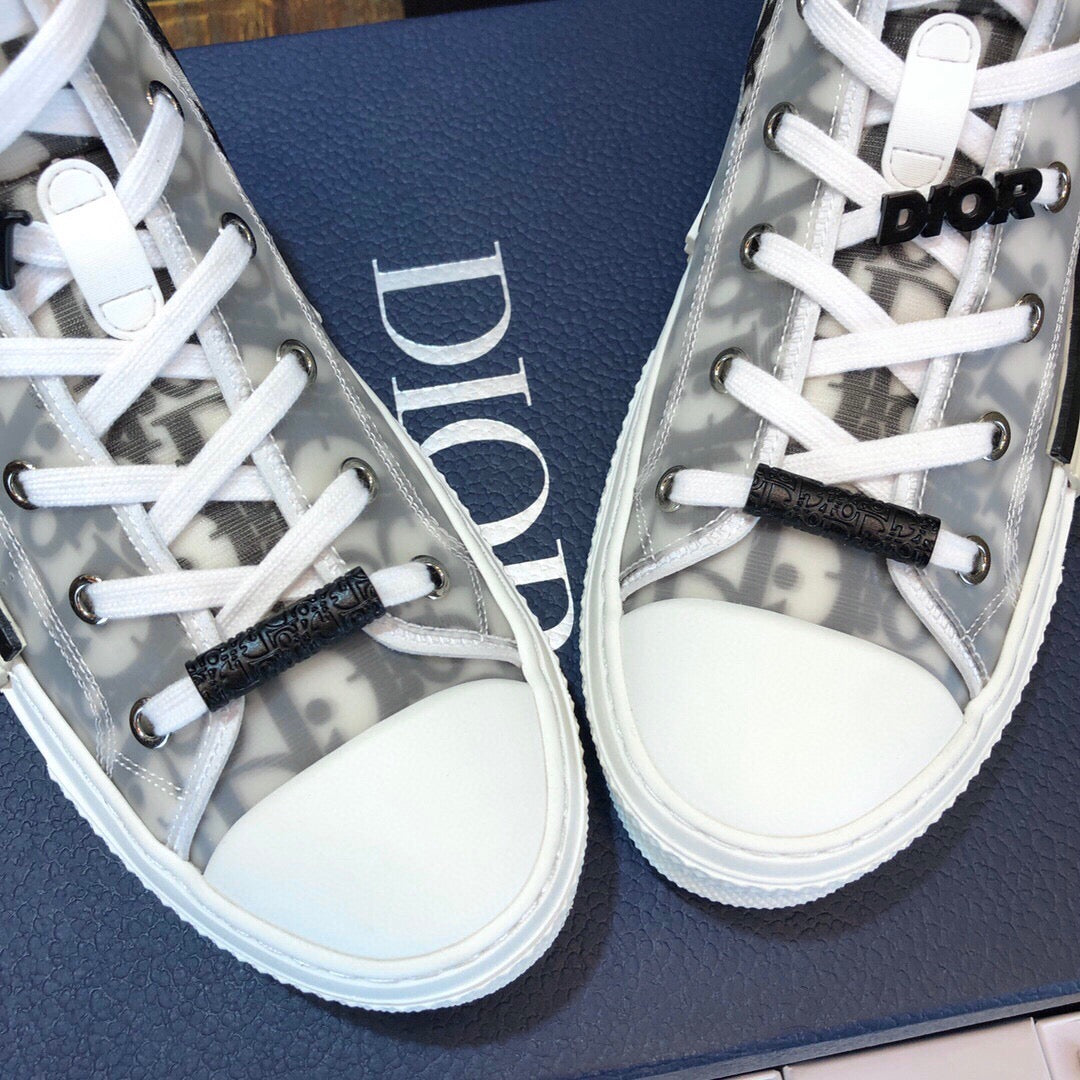 DIO Sneakers