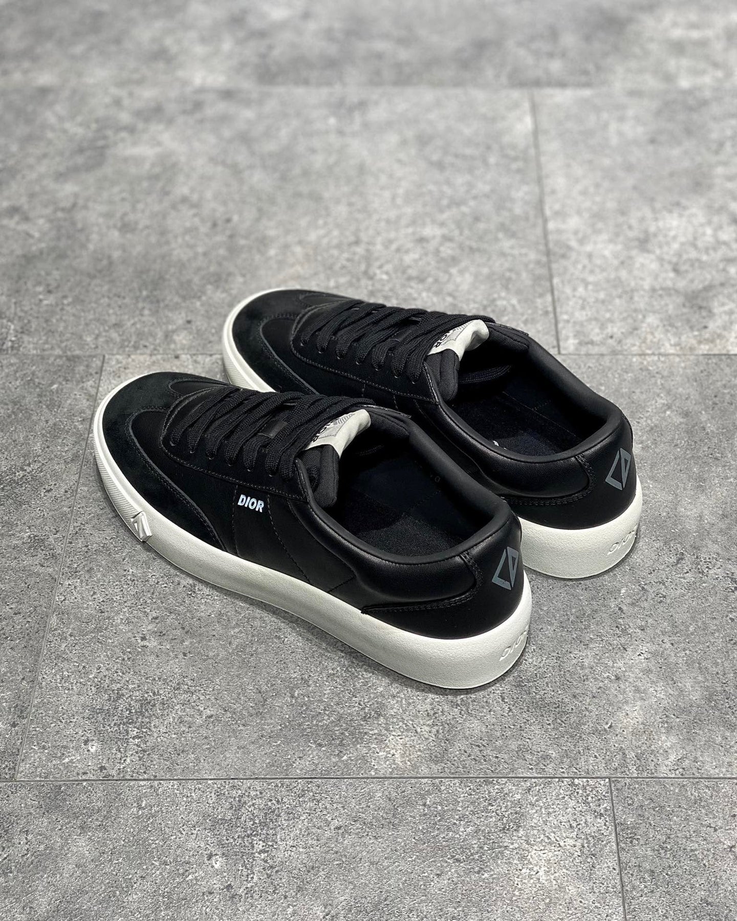 DIO Sneakers