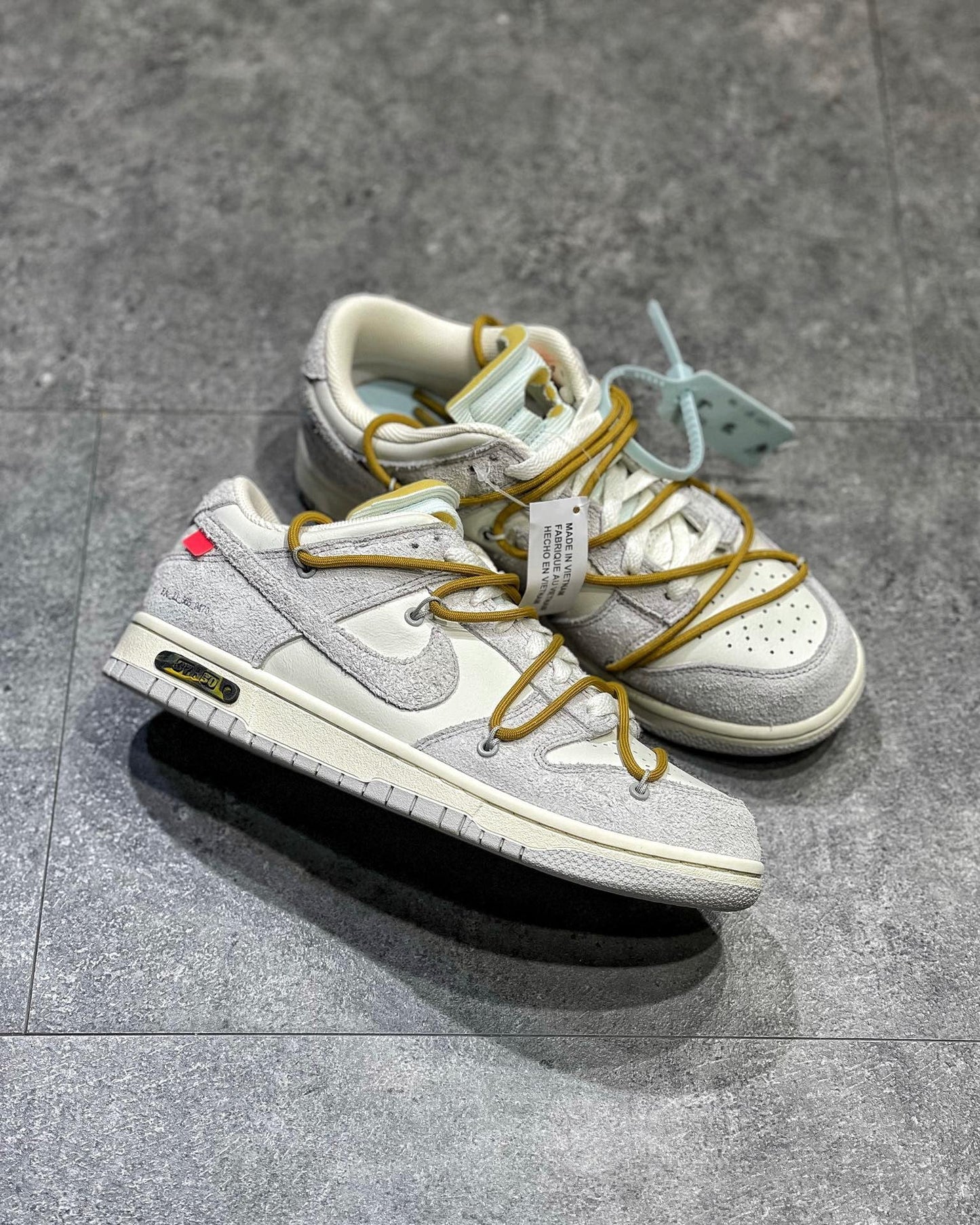 NKE Dunk x Off-White