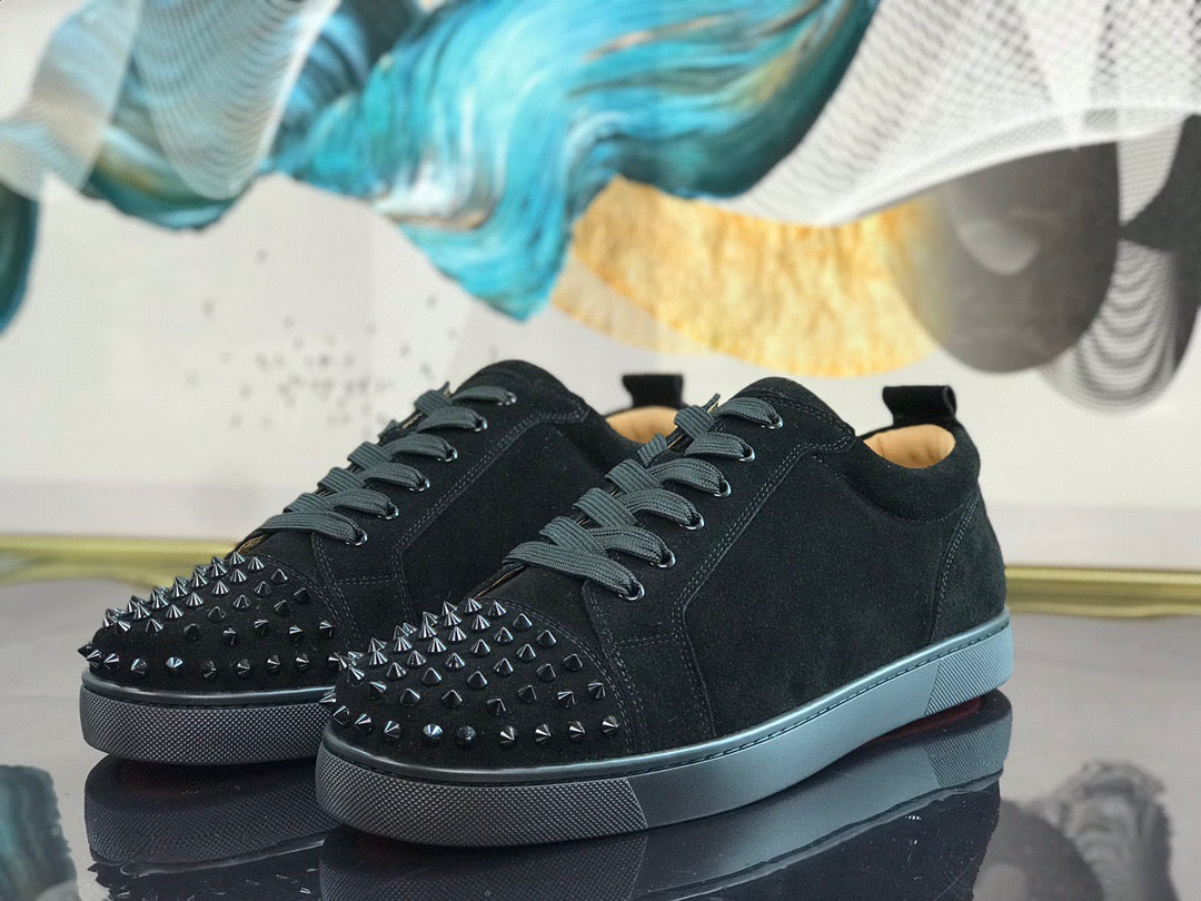 Sneakers & Shoes