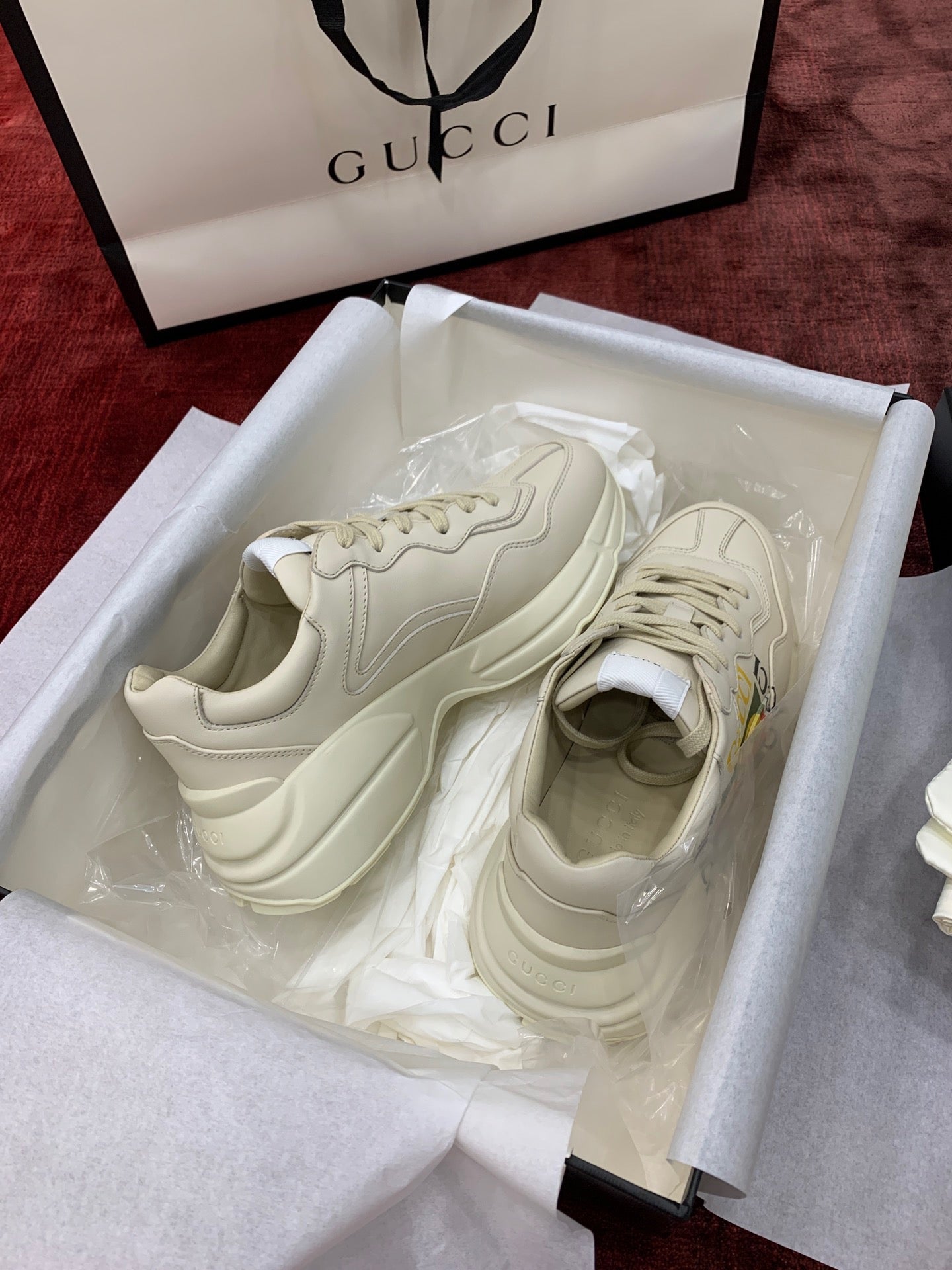 Sneakers & Shoes