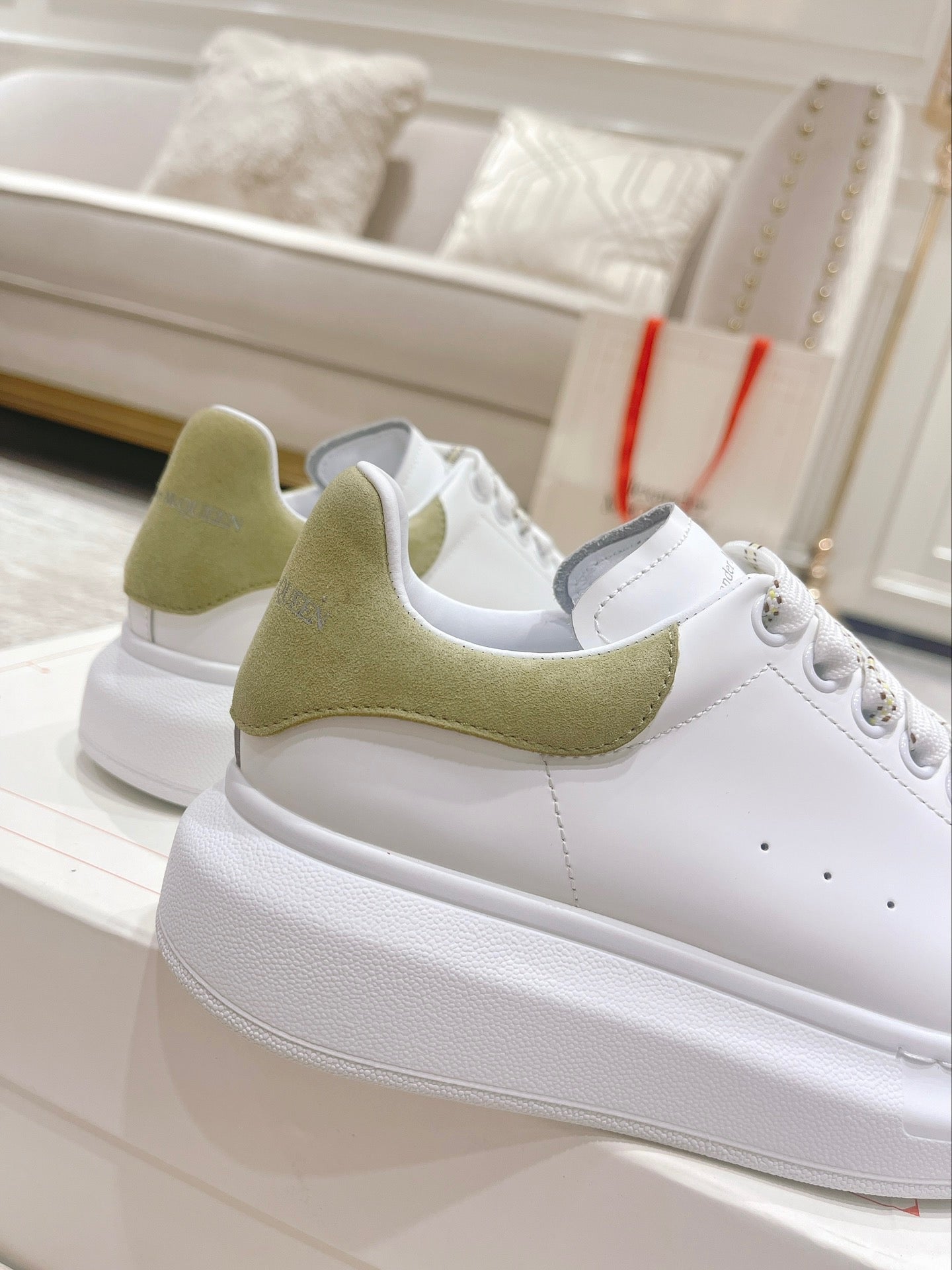 Sneakers & Shoes