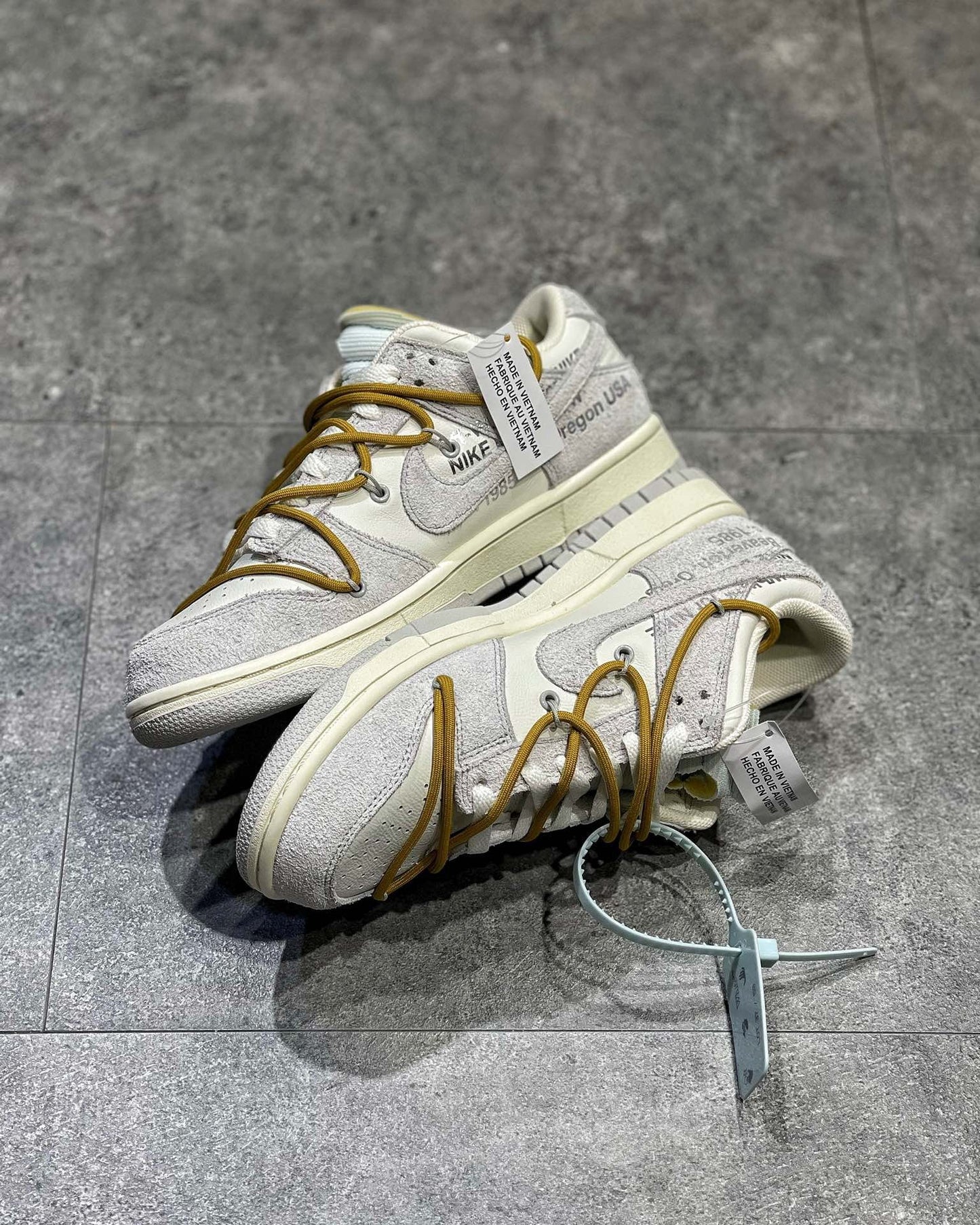 NKE Dunk x Off-White