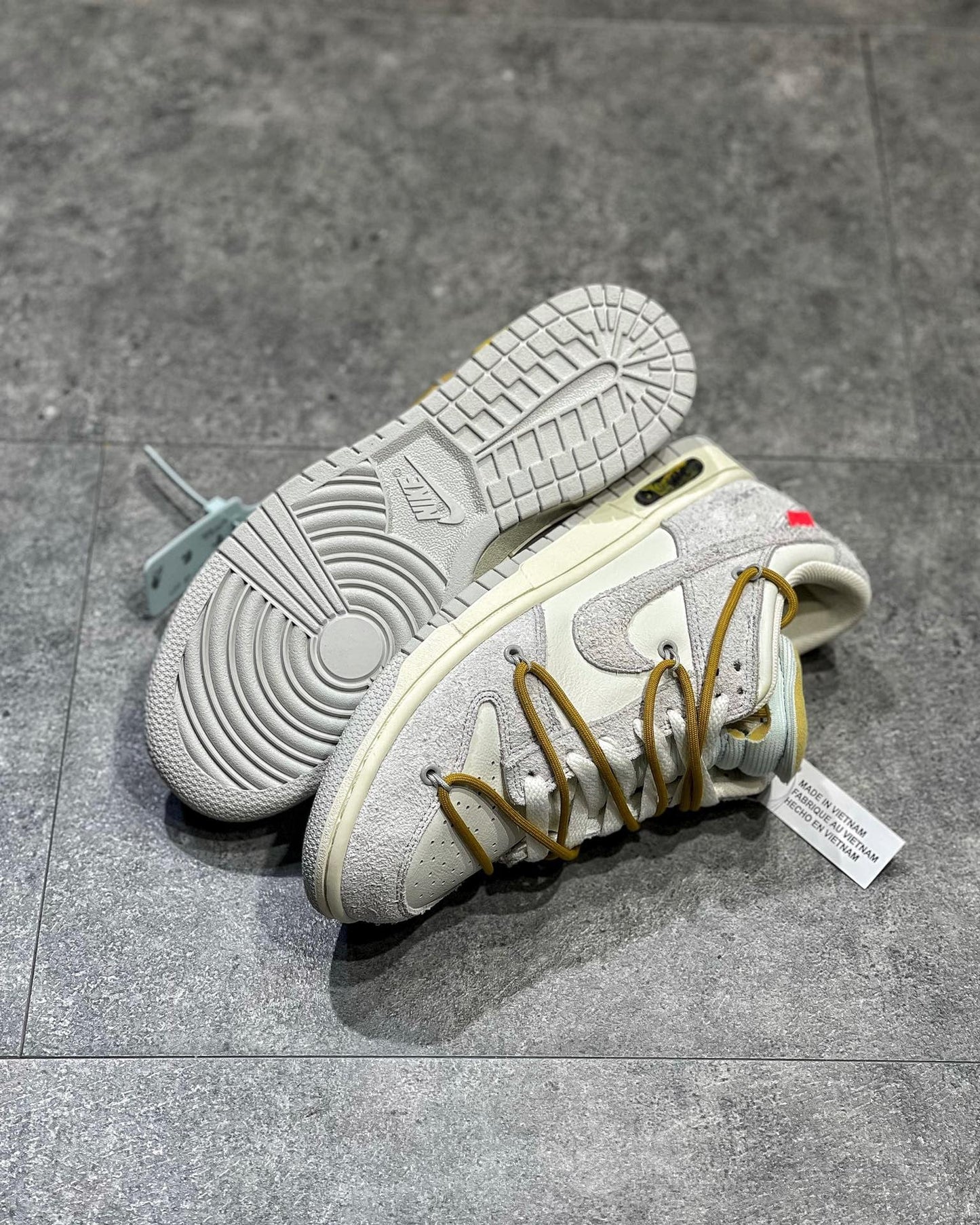 NKE Dunk x Off-White