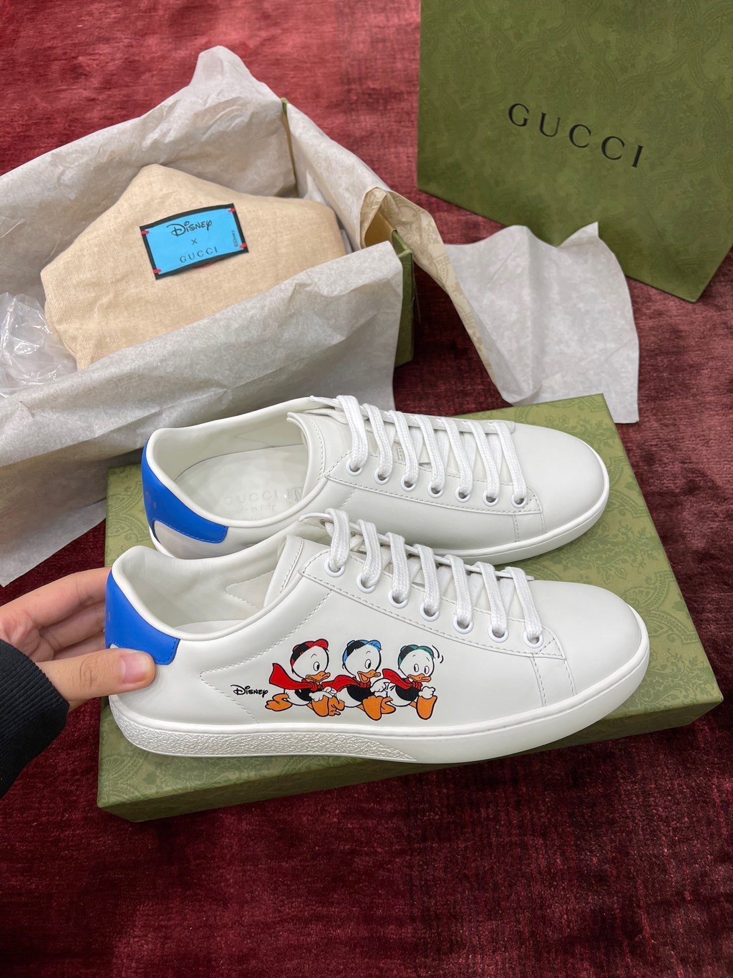 Sneakers & Shoes