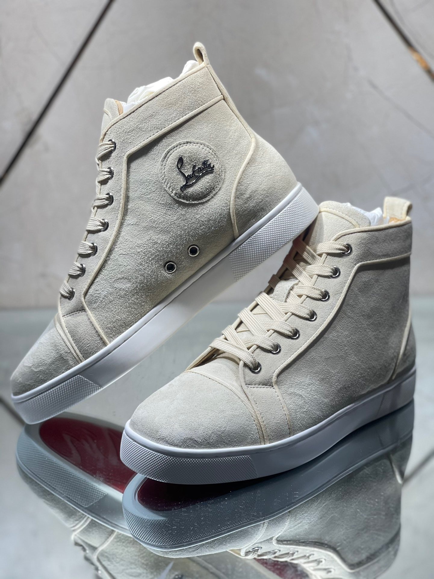 Sneakers & Shoes