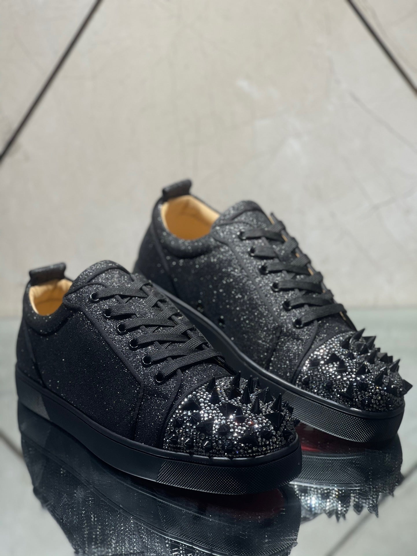 Sneakers & Shoes