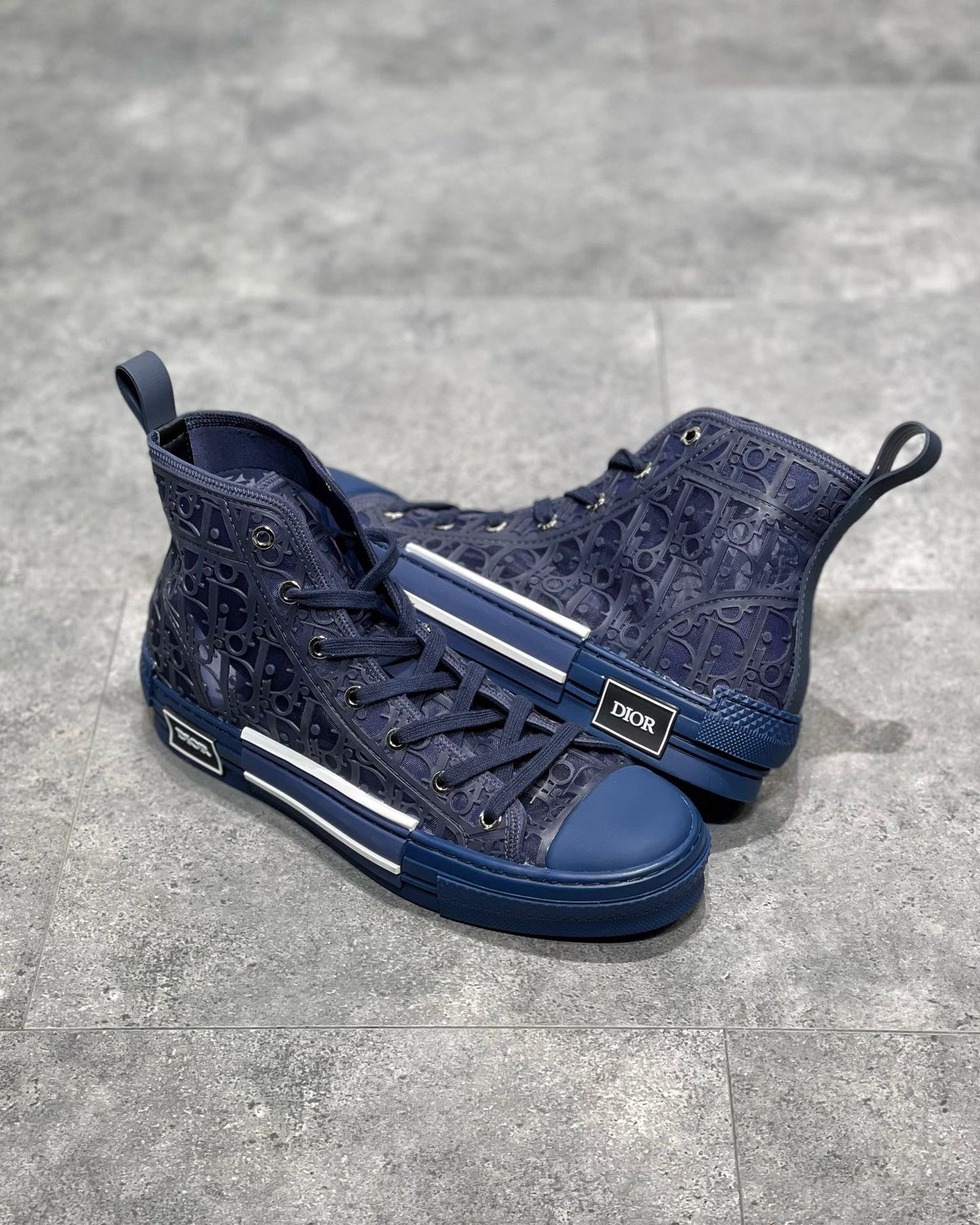 DIO Sneakers