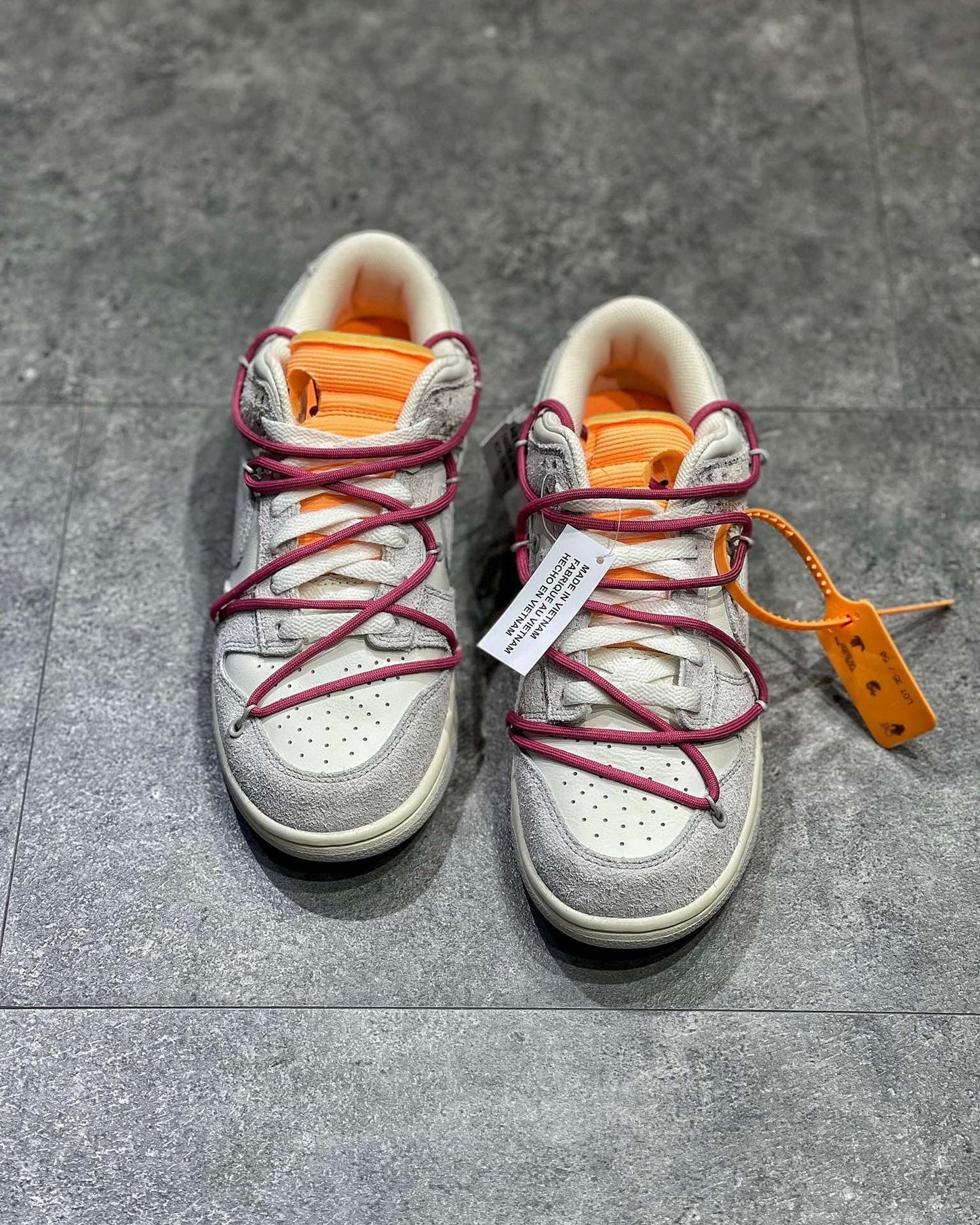 NKE Dunk x Off-White