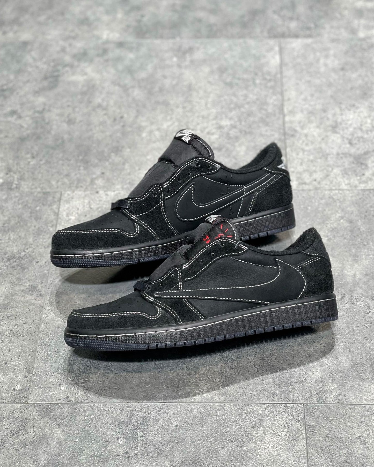 Travis Scott x AJ 1 Low