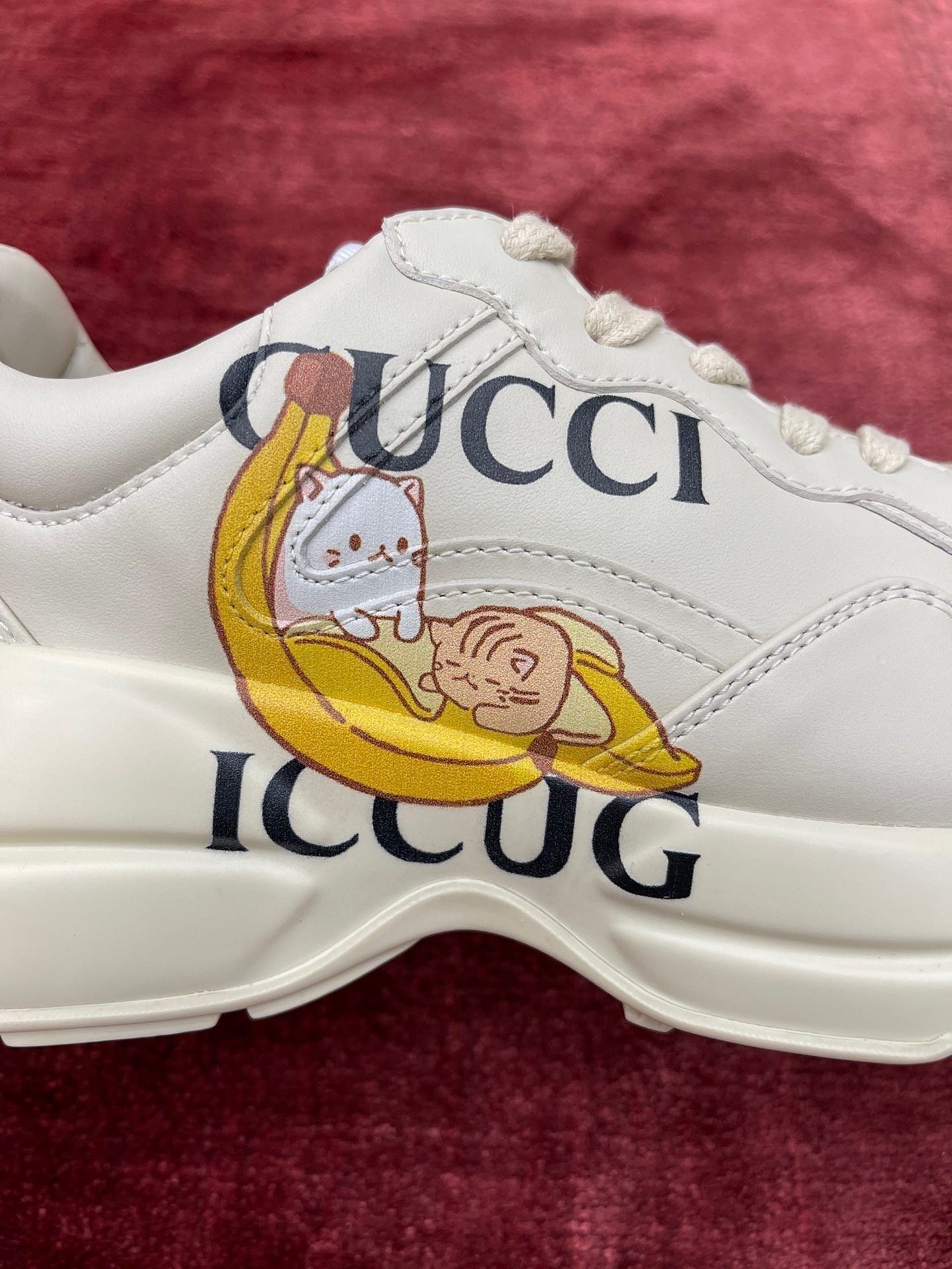 Sneakers & Shoes