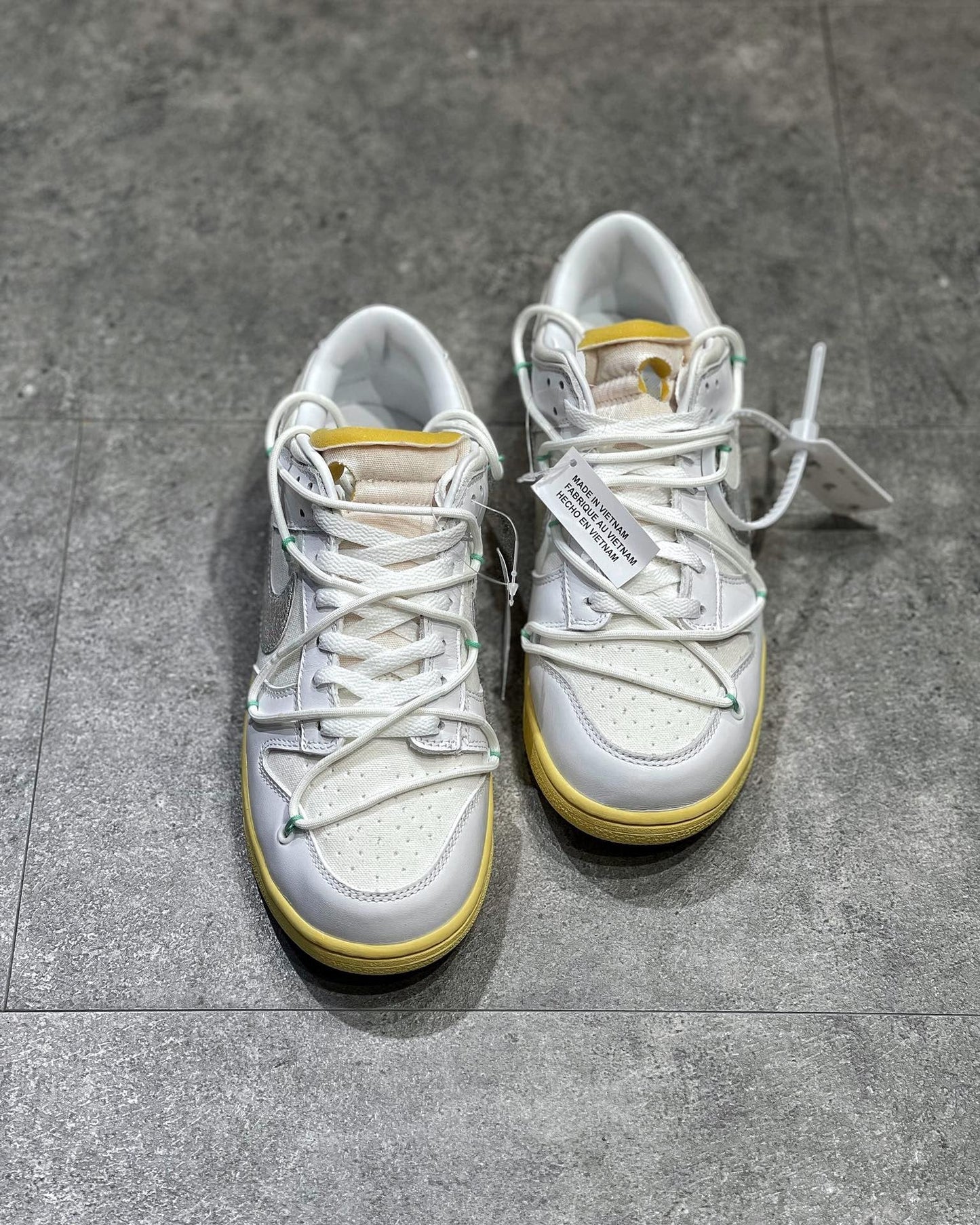 NKE Dunk x Off-White