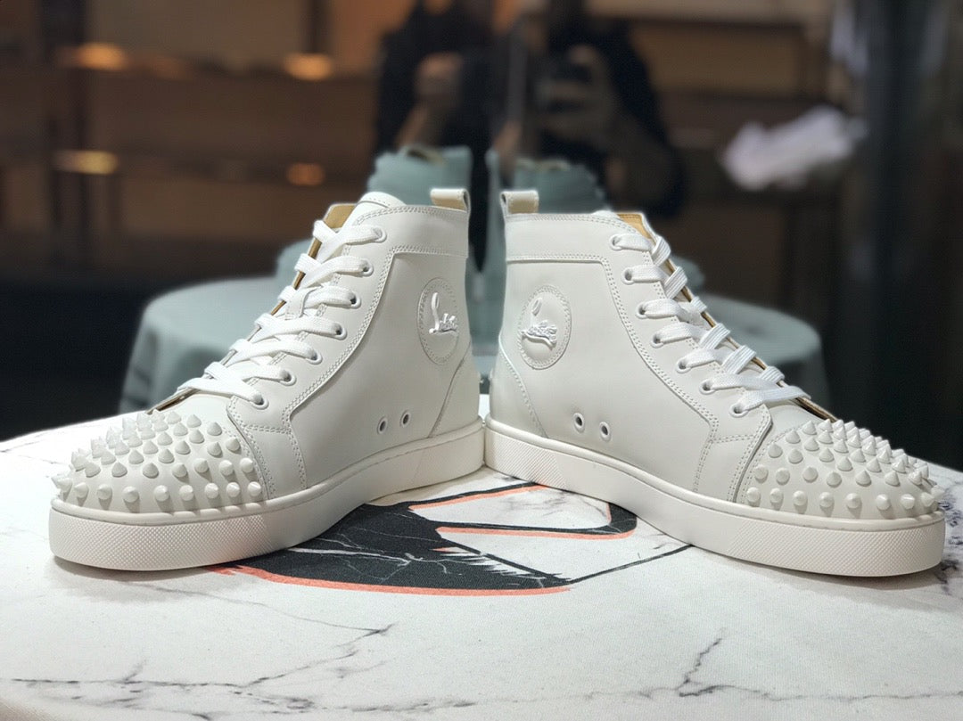 Sneakers & Shoes