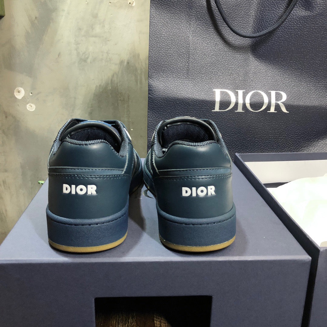 DIO Sneakers