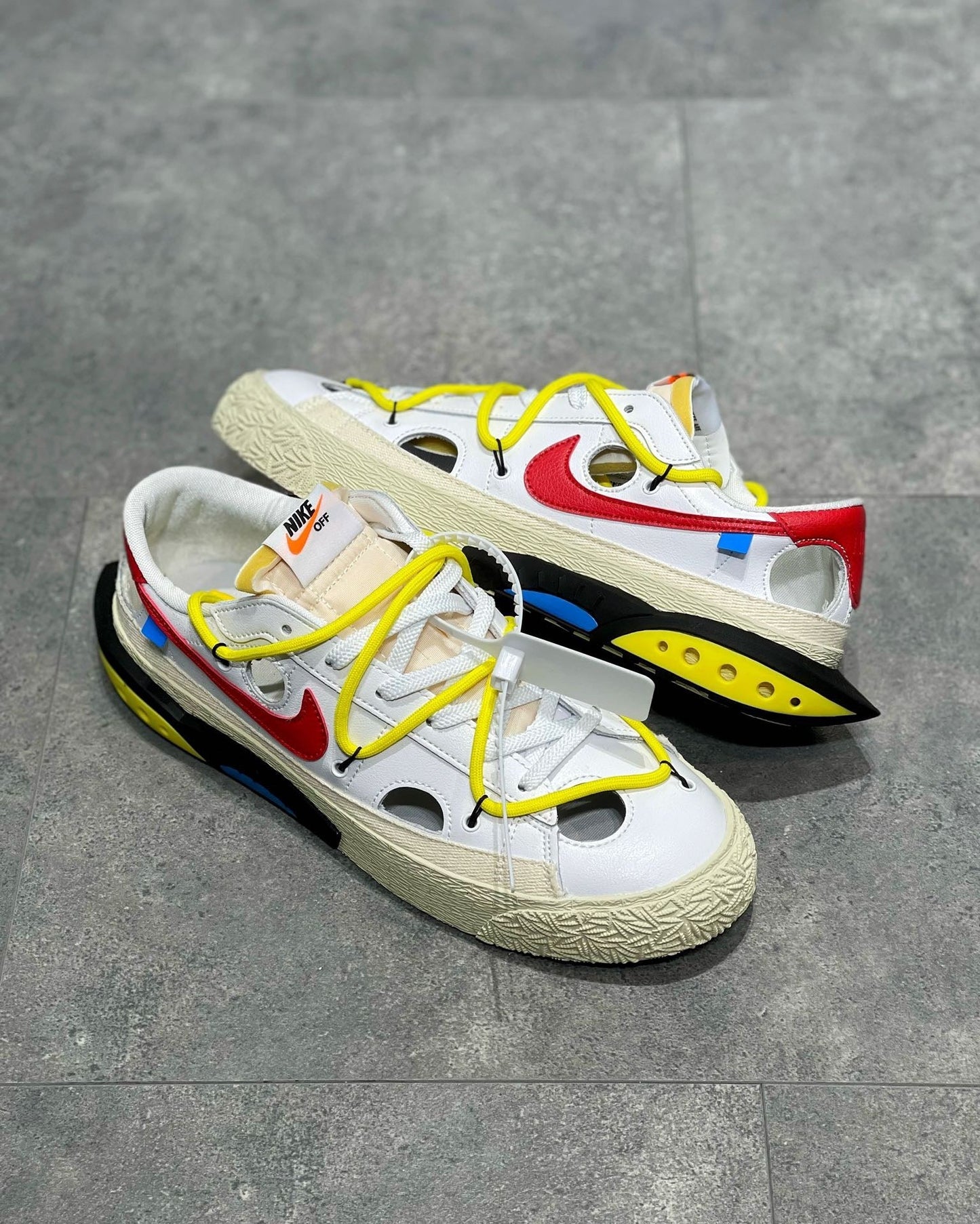 NKE Blazer Low 77 x Off-White