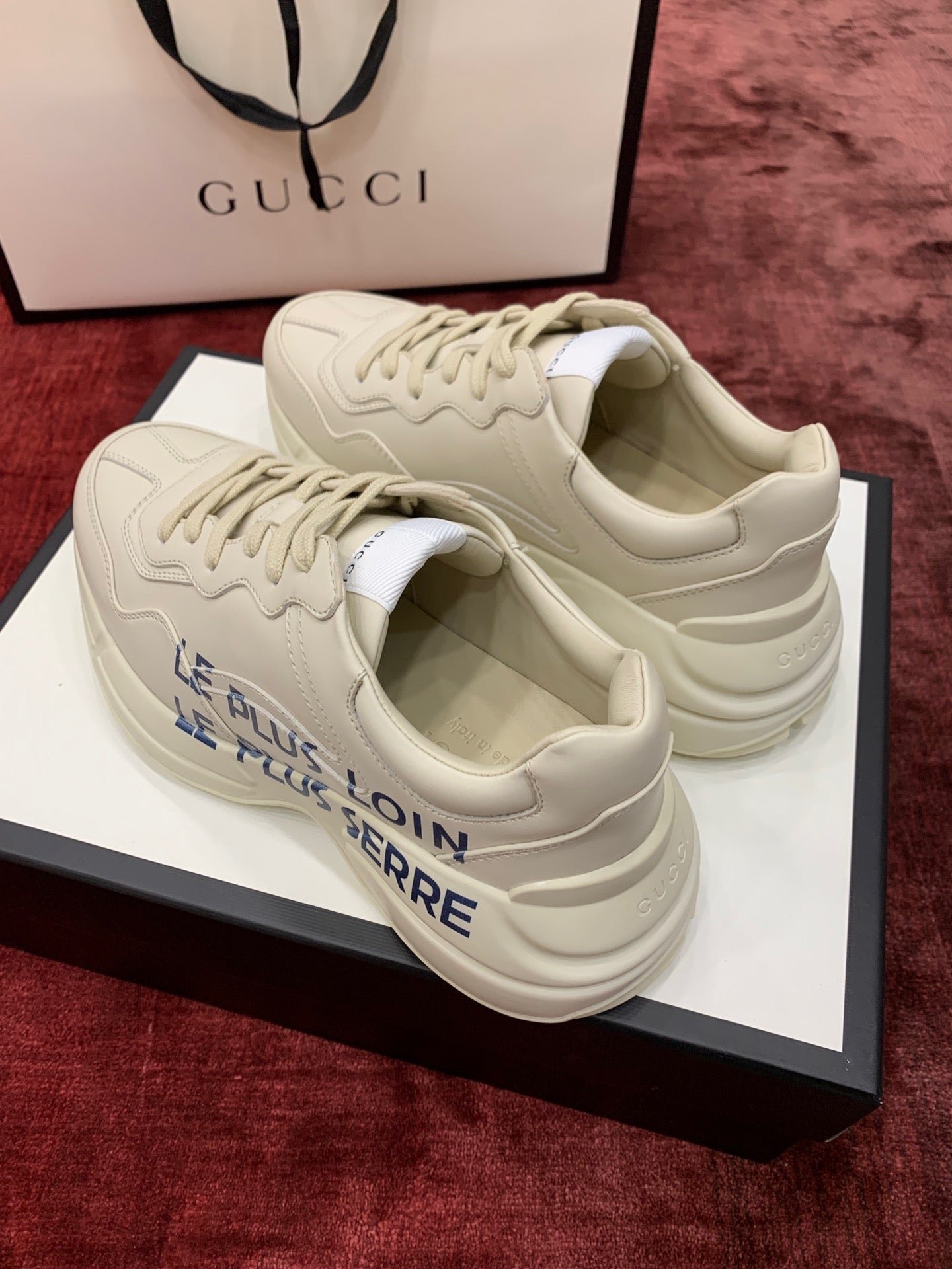Sneakers & Shoes