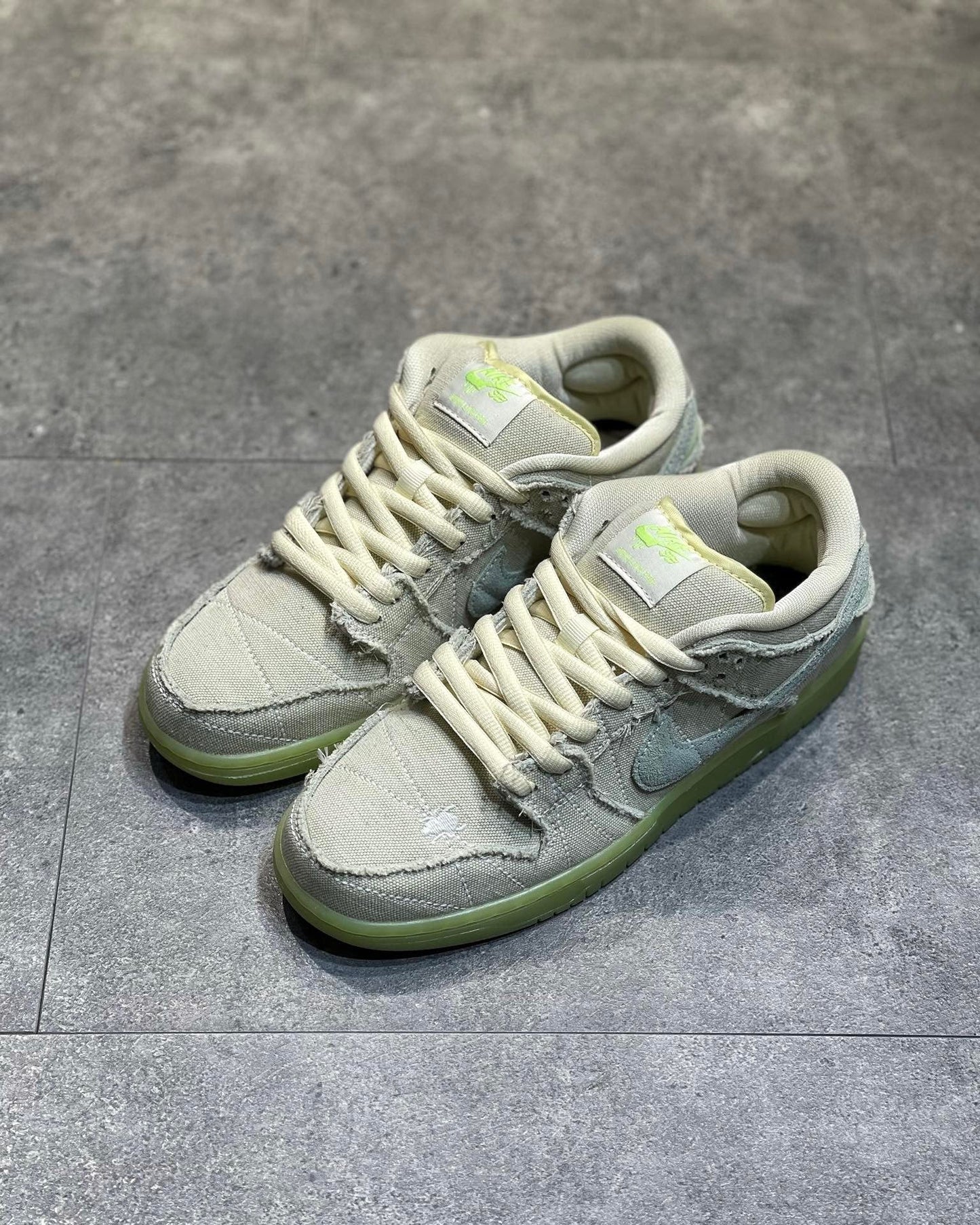 NKE SB Dunk Low Mummy
