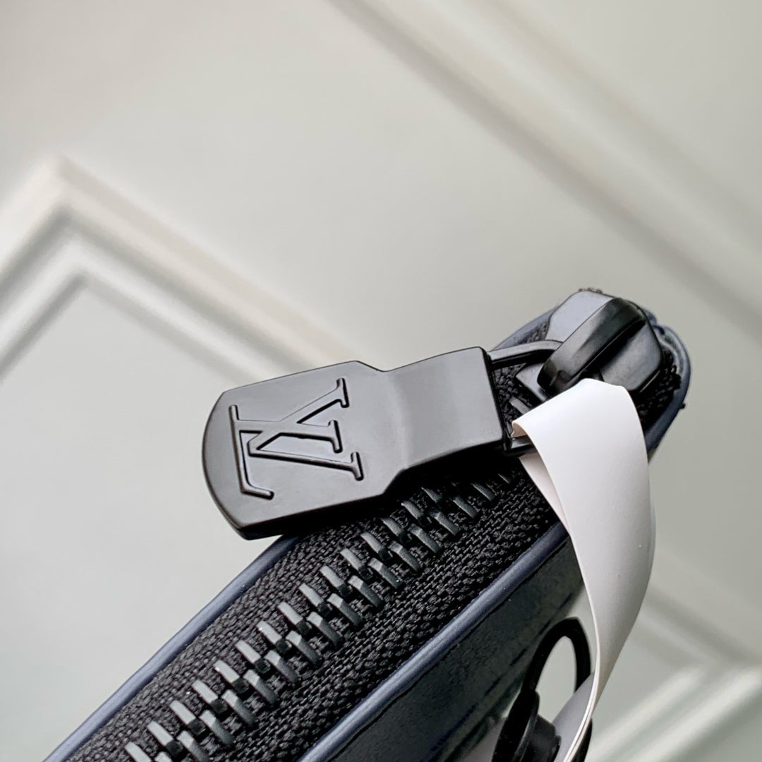 POCHETTE TOGO 30 IN DARK BLUE MONOGRAM ECLIPSE CALFSKIN EMBOSSED LOGO