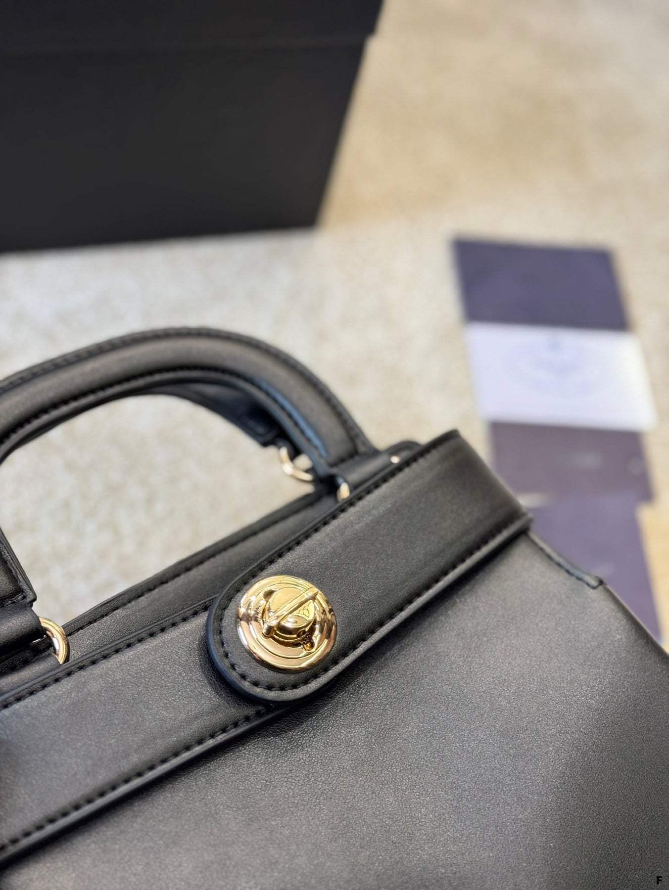 CAREY BAG 45 IN BLACK SMOOTH SHINY CALFSKIN