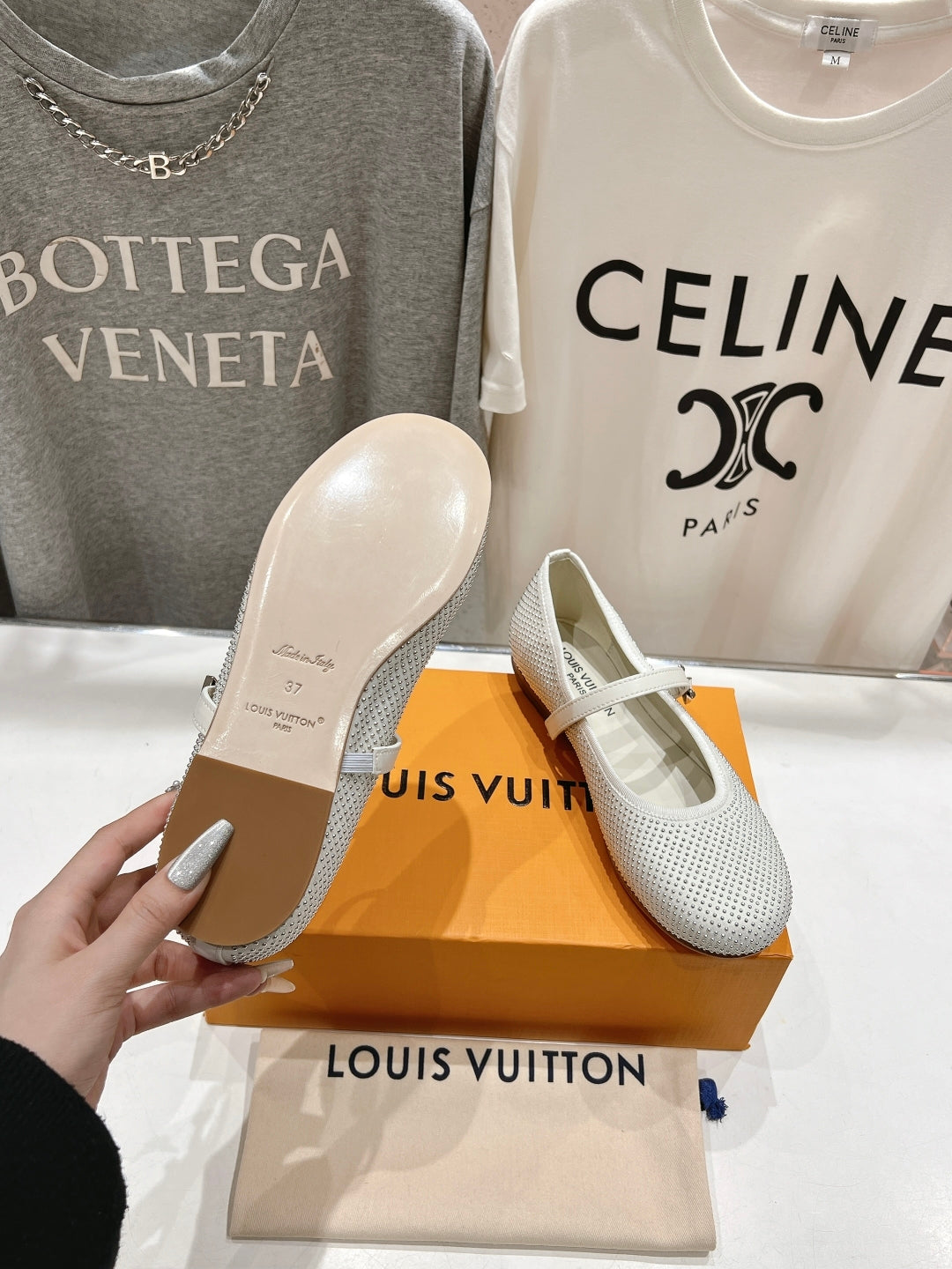 ROMY FLAT BALLERINA IN WHITE LAMBSKIN EMBELLISHED SILVER-TONED STUDS