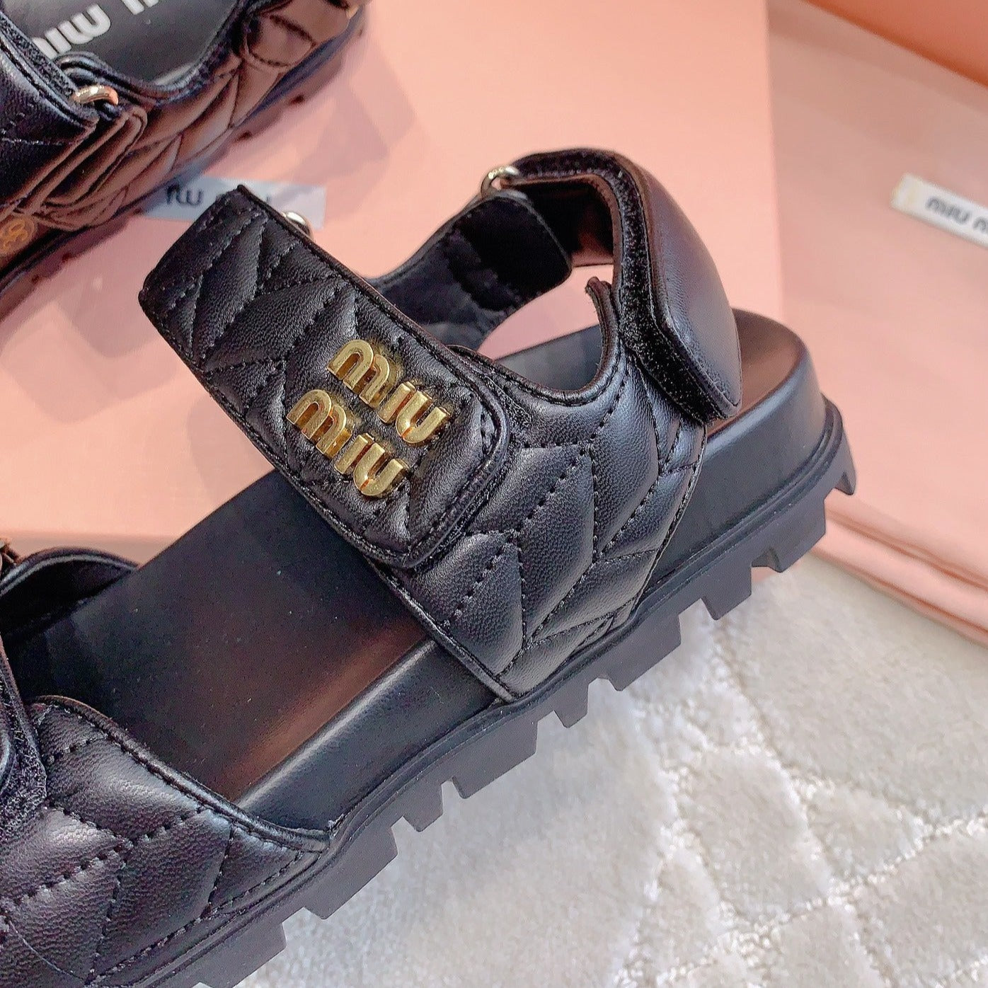 Sandals Black Sheepskin With Horizontal Straps