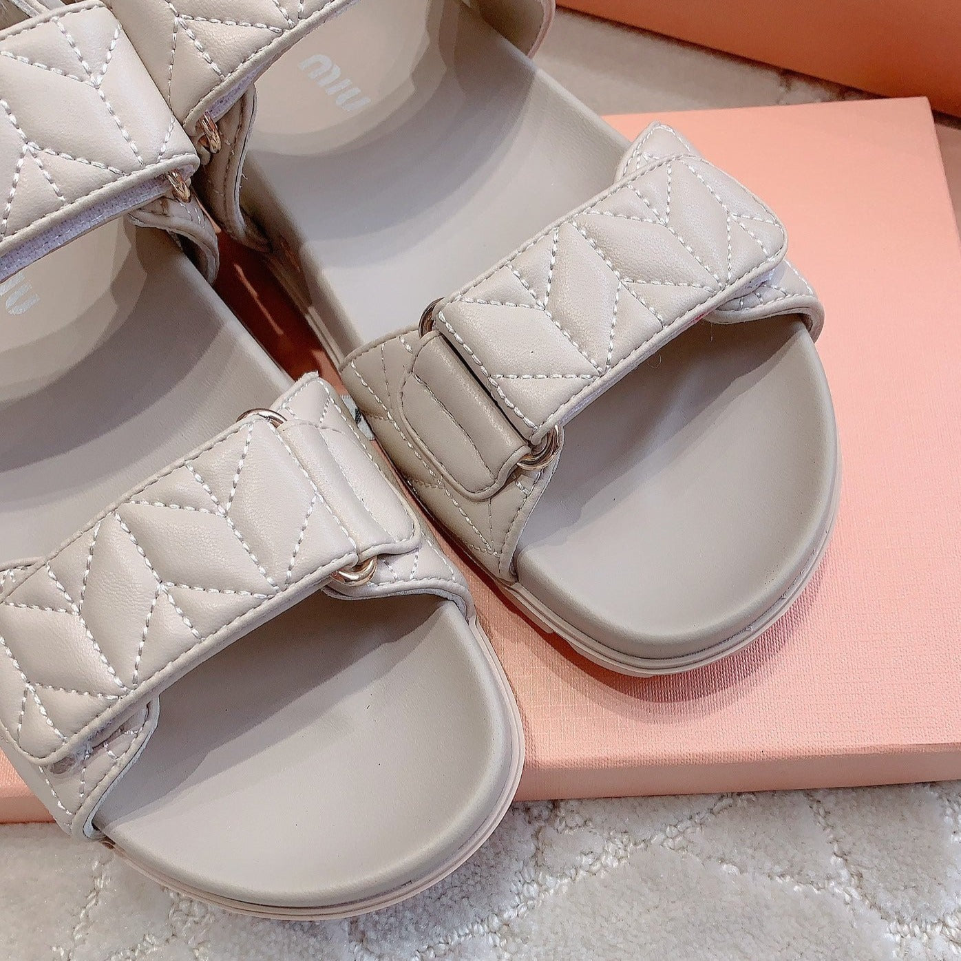 Sandals Beige Sheepskin With Horizontal Straps