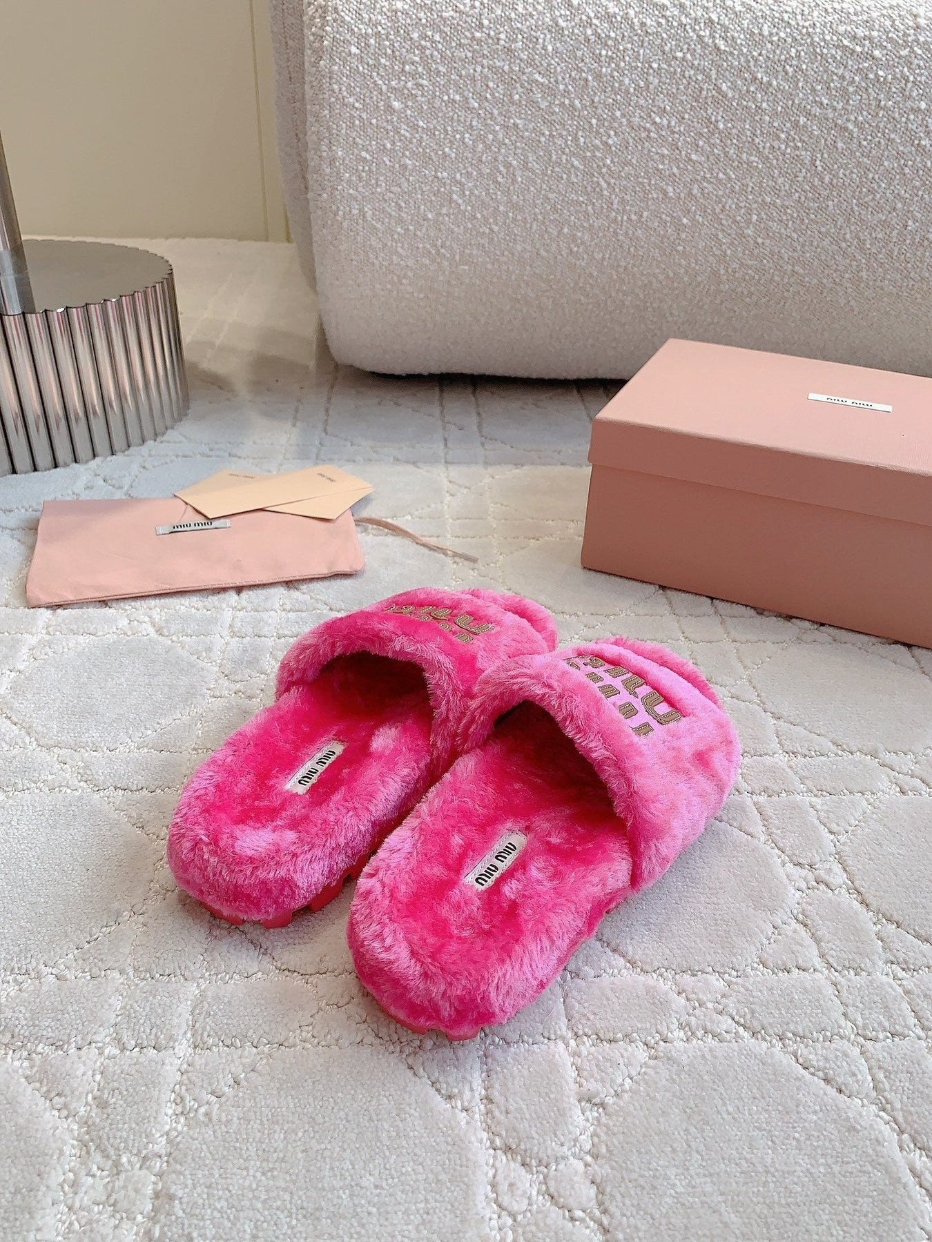 RABBIT FUR SLIPPERS MAGENTA PINK WITH EMBROIDED LOGO
