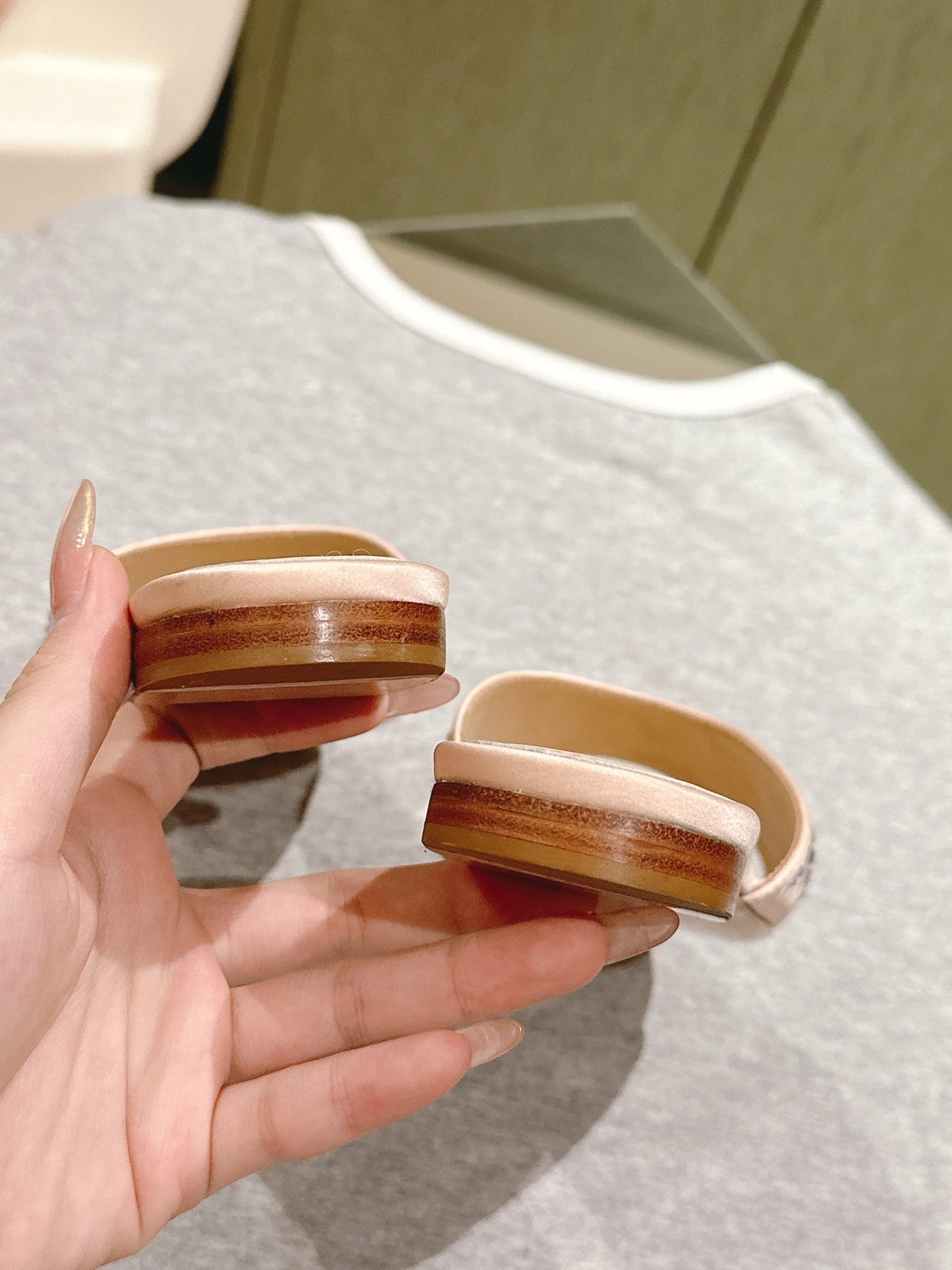 LV WOMEN FLAT MULE IN ALMOND BEIGE SATIN WITH RHINESTONE