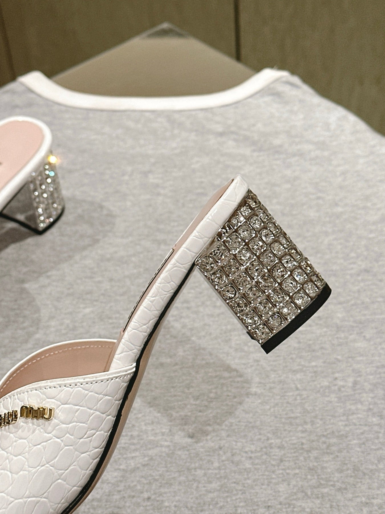 JEWELLED HEEL 55 MULE SANDALS IN WHITE CALFSKIN