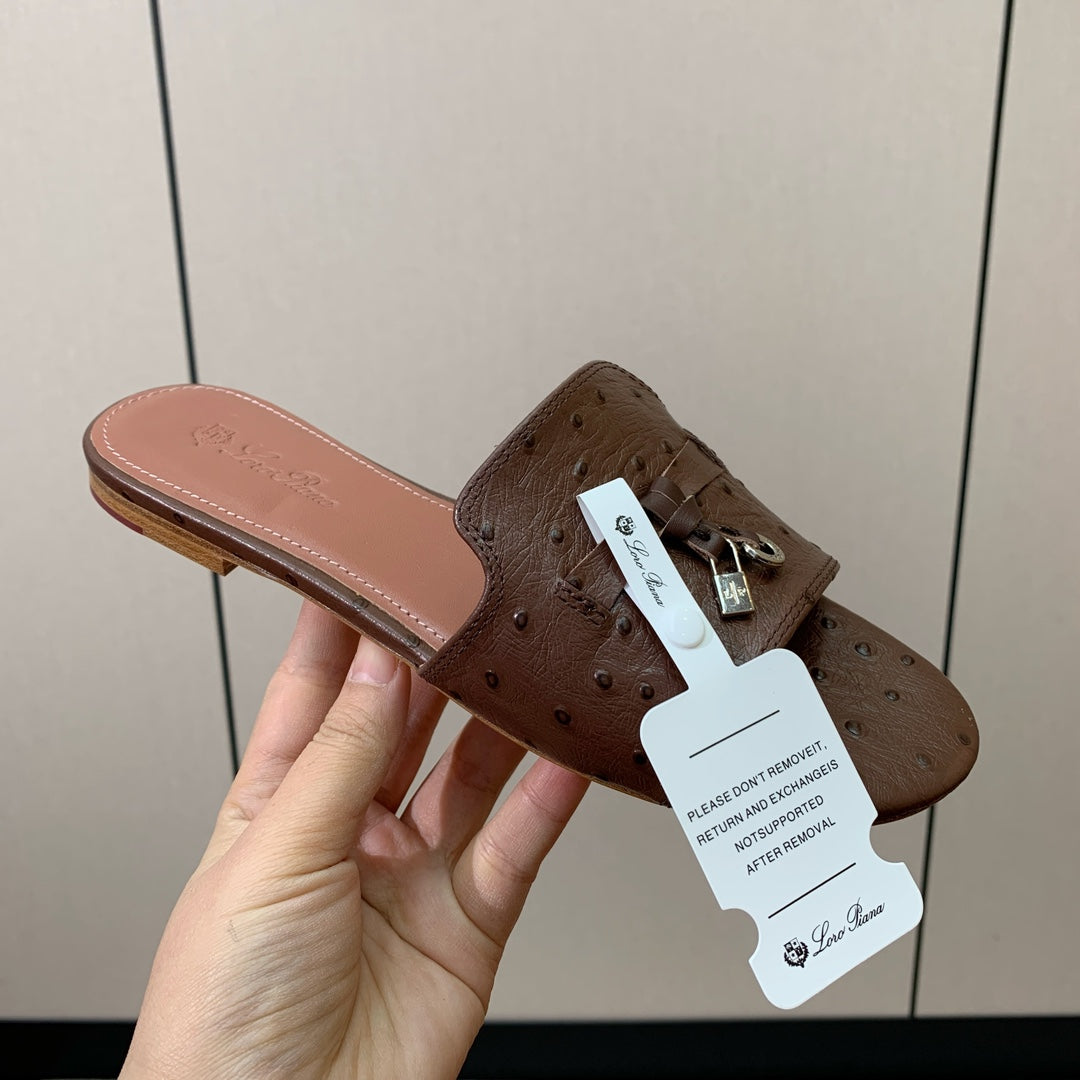 FLAT SLIPPERS IN BROWN LAMBSKIN OSTRICH SKIN