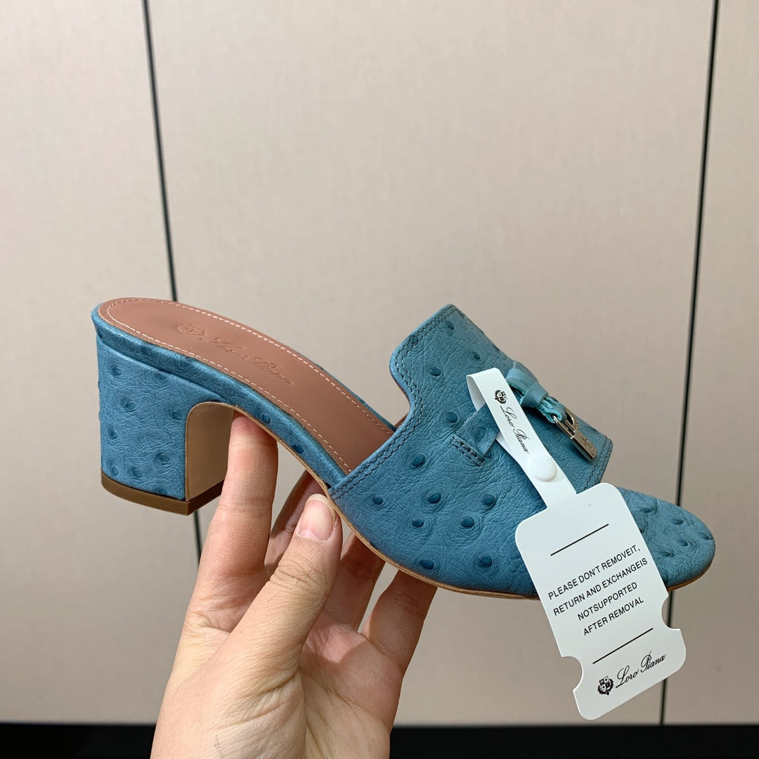 HIGH HEEL IN LIGHT BLUE LAMBSKIN OSTRICH SKIN