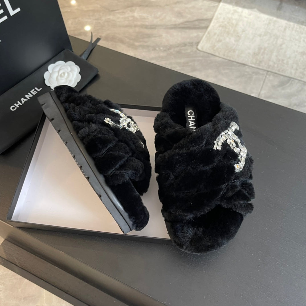 BLACK FUR CROSS SRAP SLIPPERS