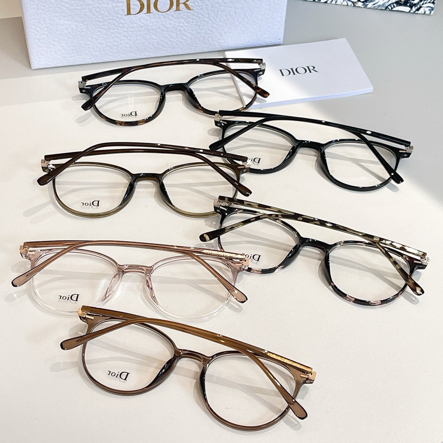 MONTAIGNE SUNGLASS CD S17F IN ACETATE