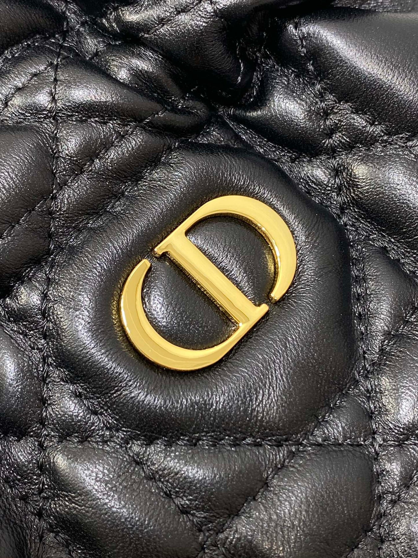 MONTAIGNE MINI 18 BUCKET BAG WITH DRAWSTRING IN BLACK LAMBSKIN