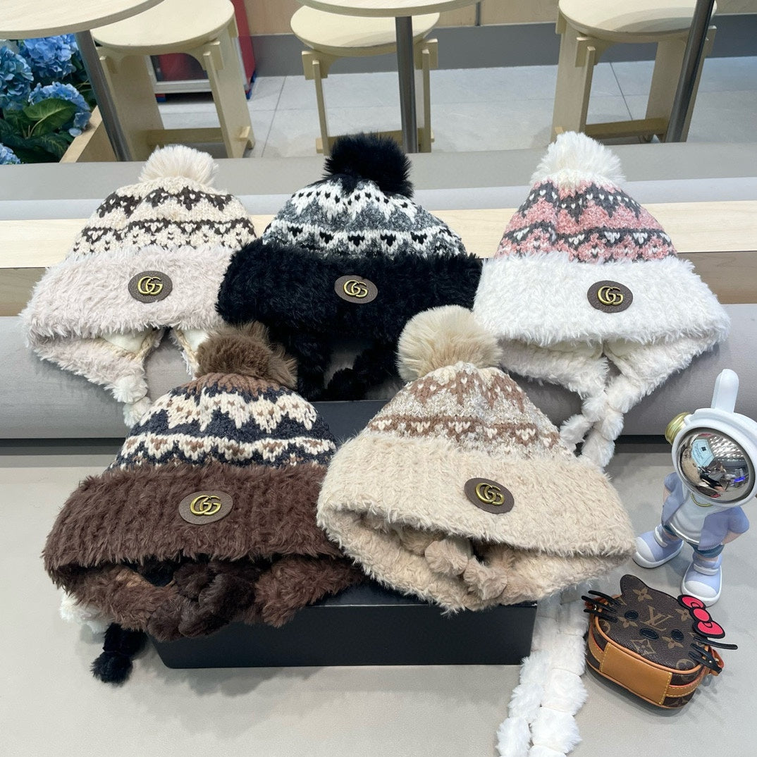 BEANIE HAT IN COLORFUL WOOL 400959