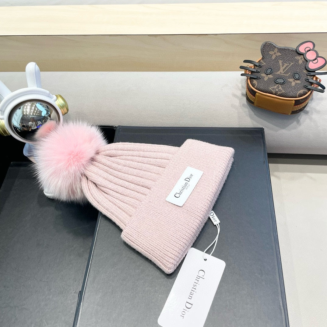 KNITTED BEANIE HAT IN LIGHT PINK WOOL AND FOX FUR 435032