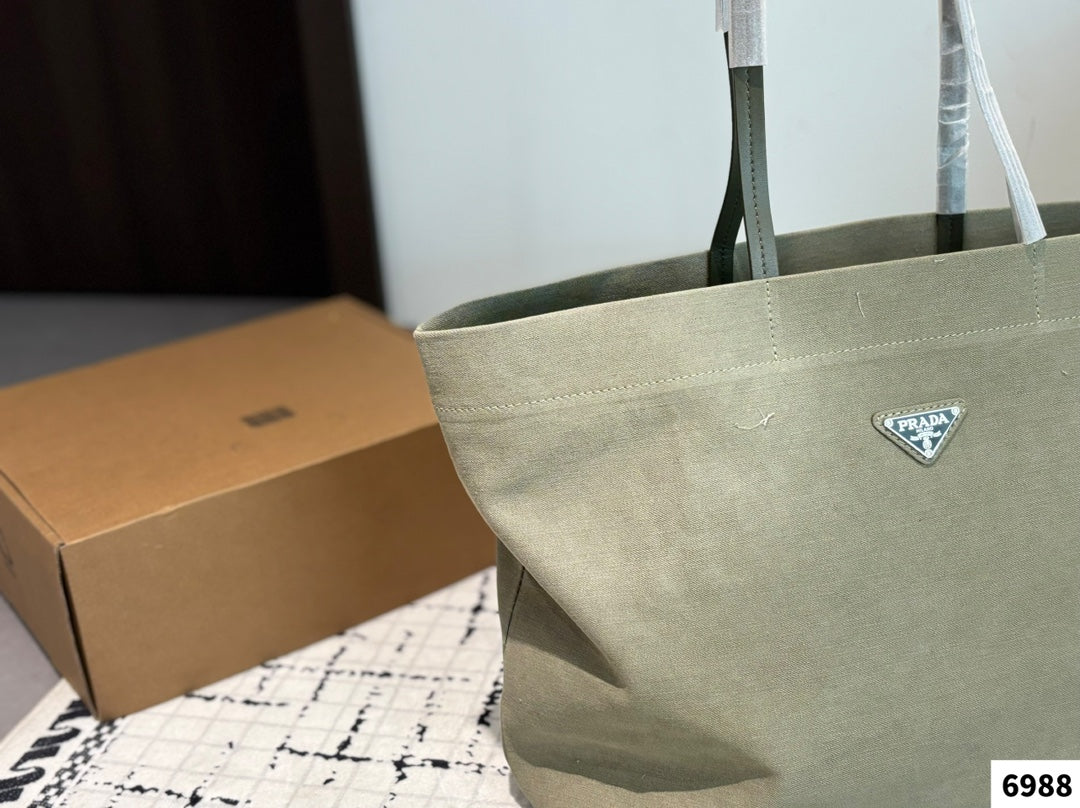 LARGE TOTE BAG 38 IN ECRU BEIGE RE-NYLON