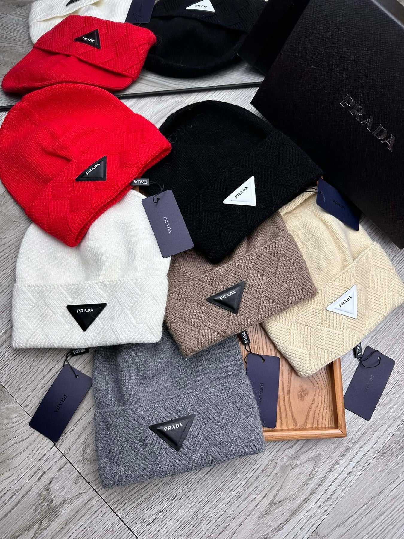 BEANIE HAT IN WHITE WOOL AND RABBIT FUR 436399