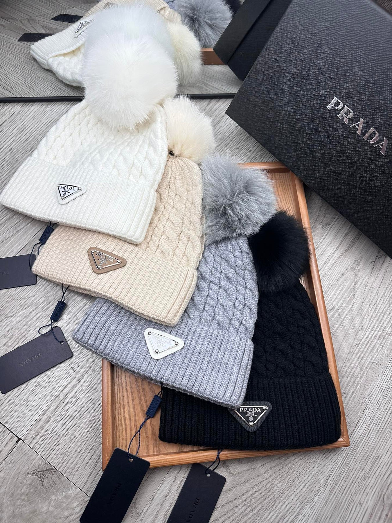 BEANIE HAT IN WHITE WOOL 352376