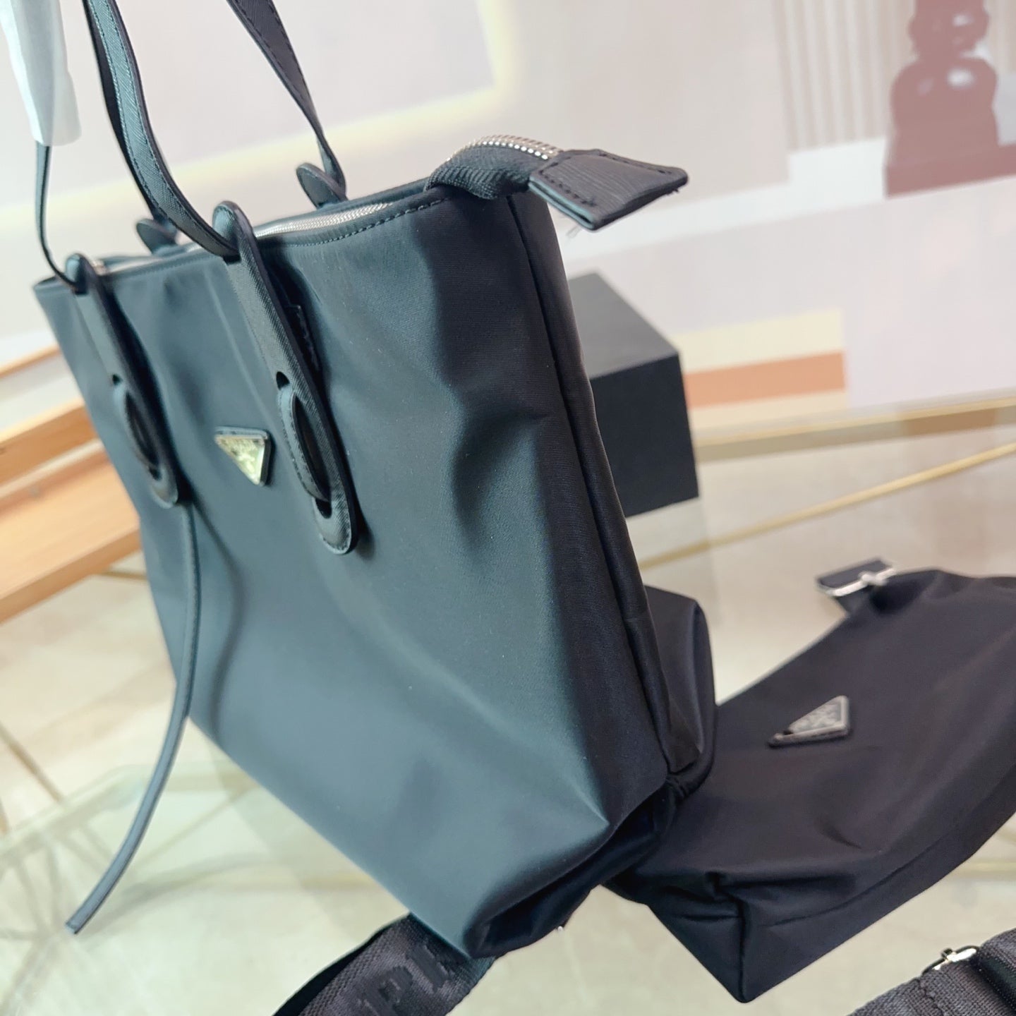 LARGE TOTE BAG 36 IN BLACK RE-NYLON FABRIC