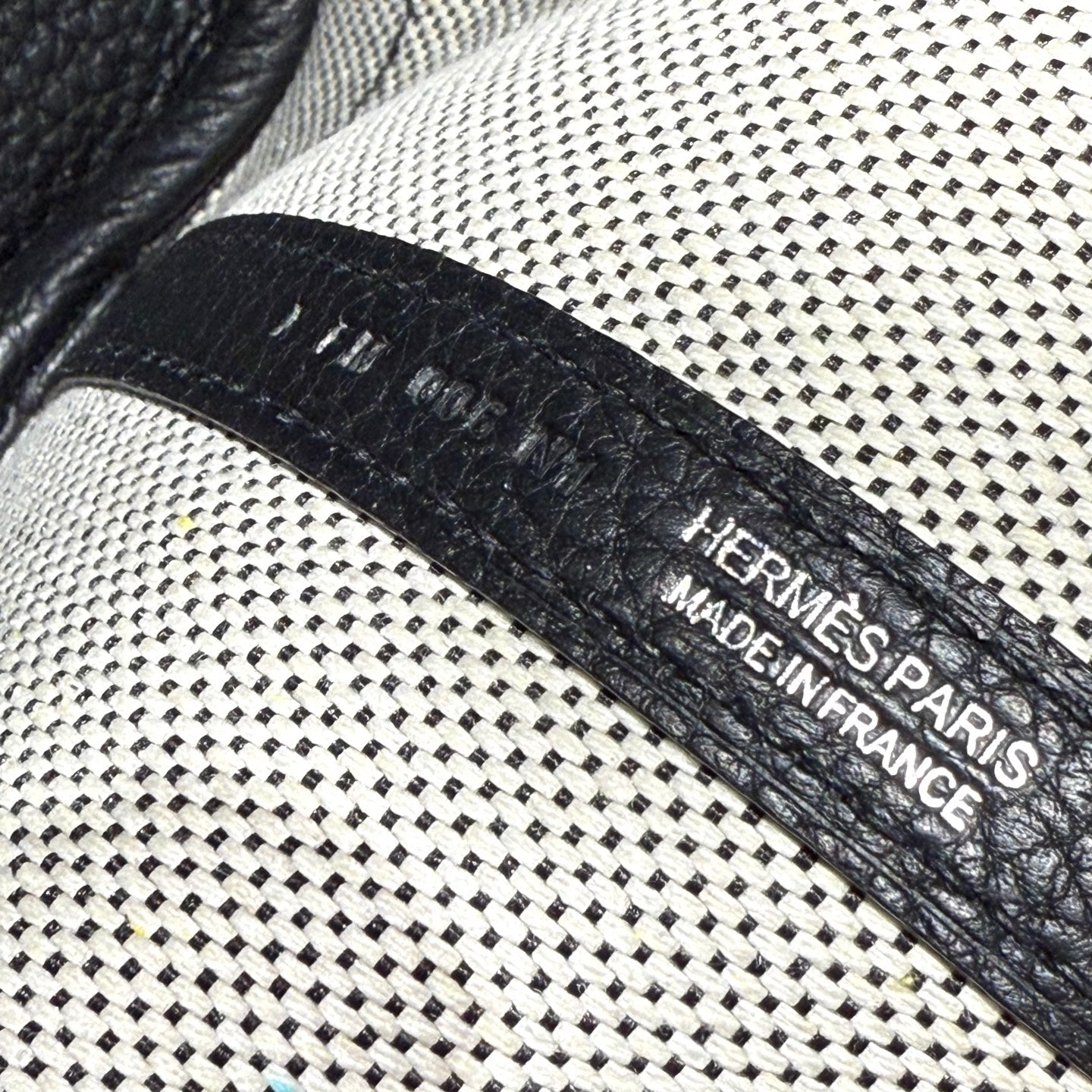 GARDEN PARTY 23CM IN WHITE TOILETS COTTON CANVAS AND BLACK CALFSKIN