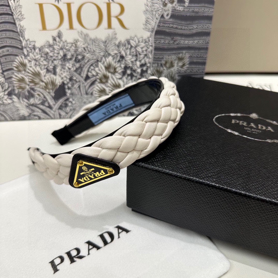 BRAIDED HAIRBAND IN WHITE SOFT LAMBSKIN 432845