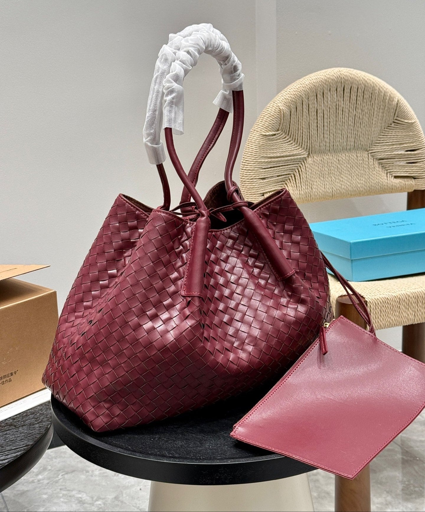 PINACOTECA TOTE BAG 38 IN BURGUNDY CALFSKIN