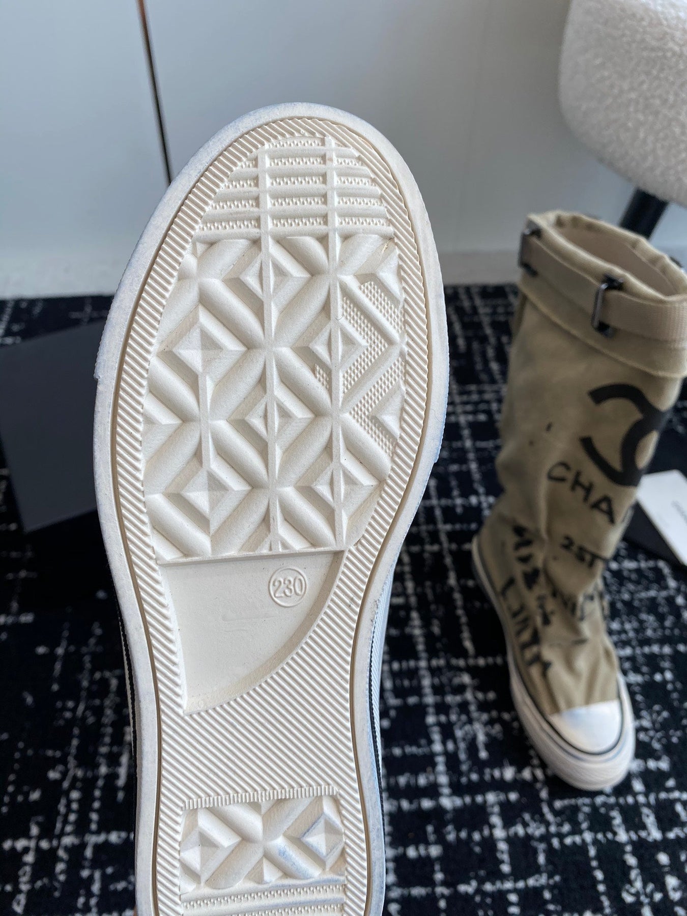 HIGH BOOTS IN TORTILLA BROWN CANVAS