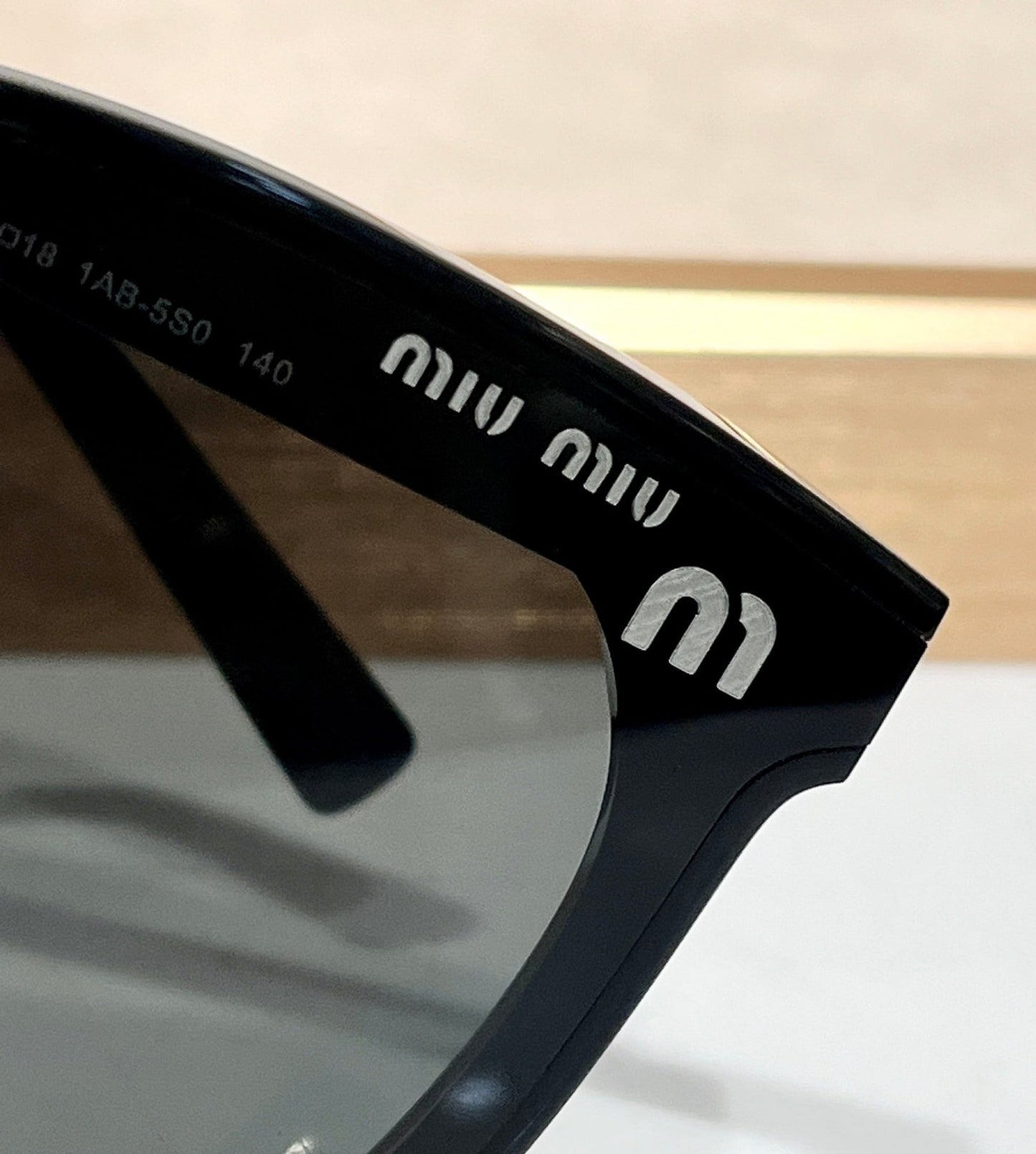 RUNWAY SUNGLASSES SMU08Z IN ACETATE