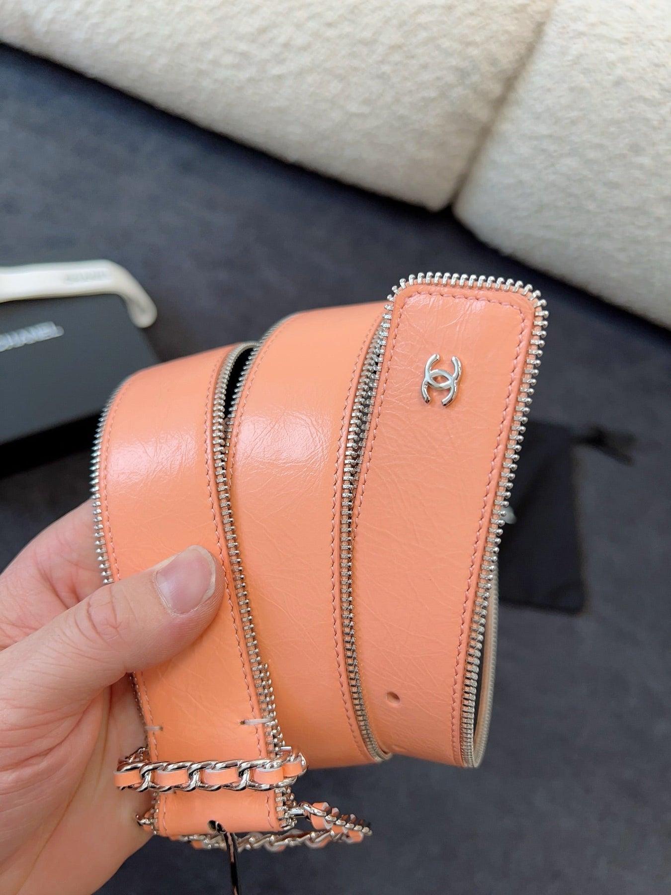 BELT 40MM IN CORAL CALFSKIN WITH INTERWOVEN CHAIN BUCKLE ZIPPER IN TRIM SILVER HARDWARE