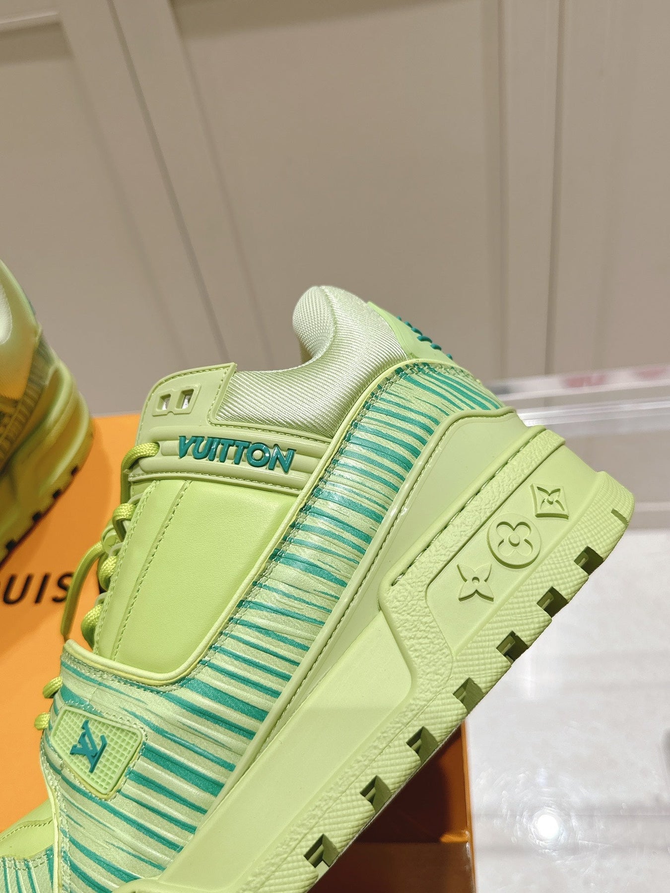 LV TRAINER MAXI LV X PARK SEO-BO IN PEAR GREEN CALFSKIN
