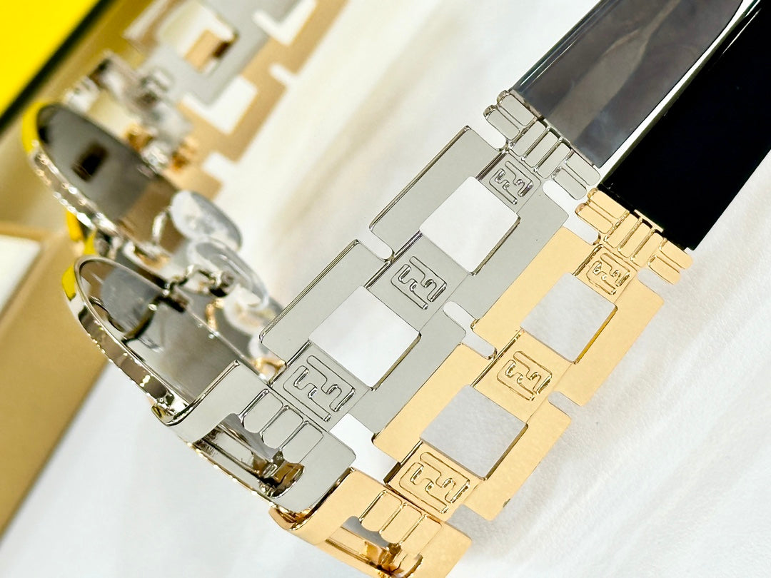 FIRST CRYSTAL OVAL FRAME SUNGLASSES 7076 IN METAL