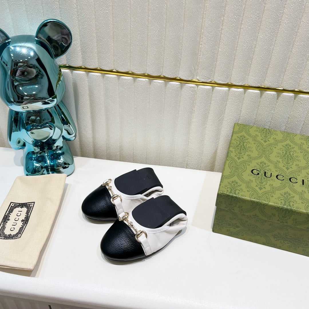 GG BALLET SUPER SLIM BUCKLE BLACK AND WHITE LAMBSKIN