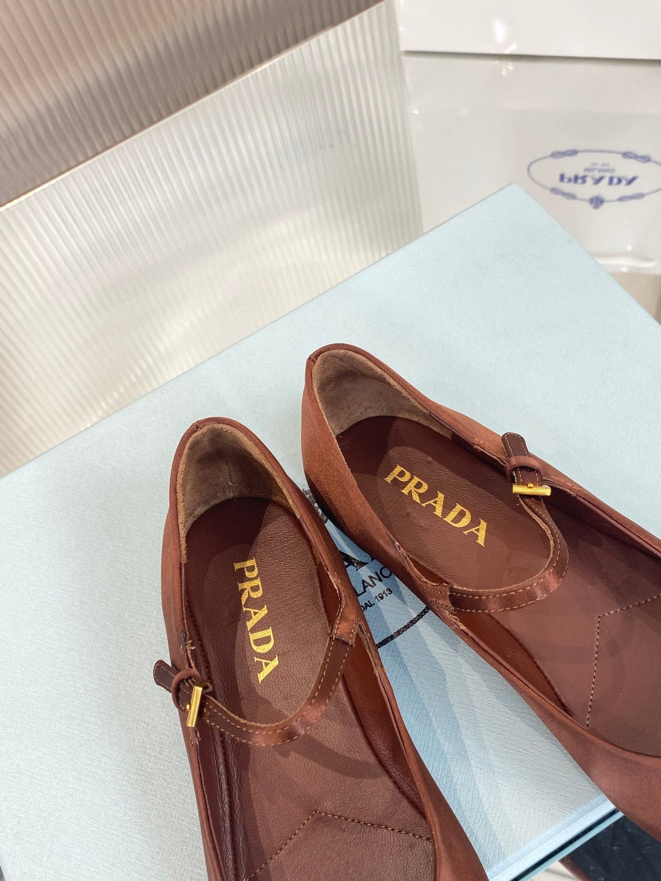 PRA NAPPA MARY JANE FLAT BROWN SATIN